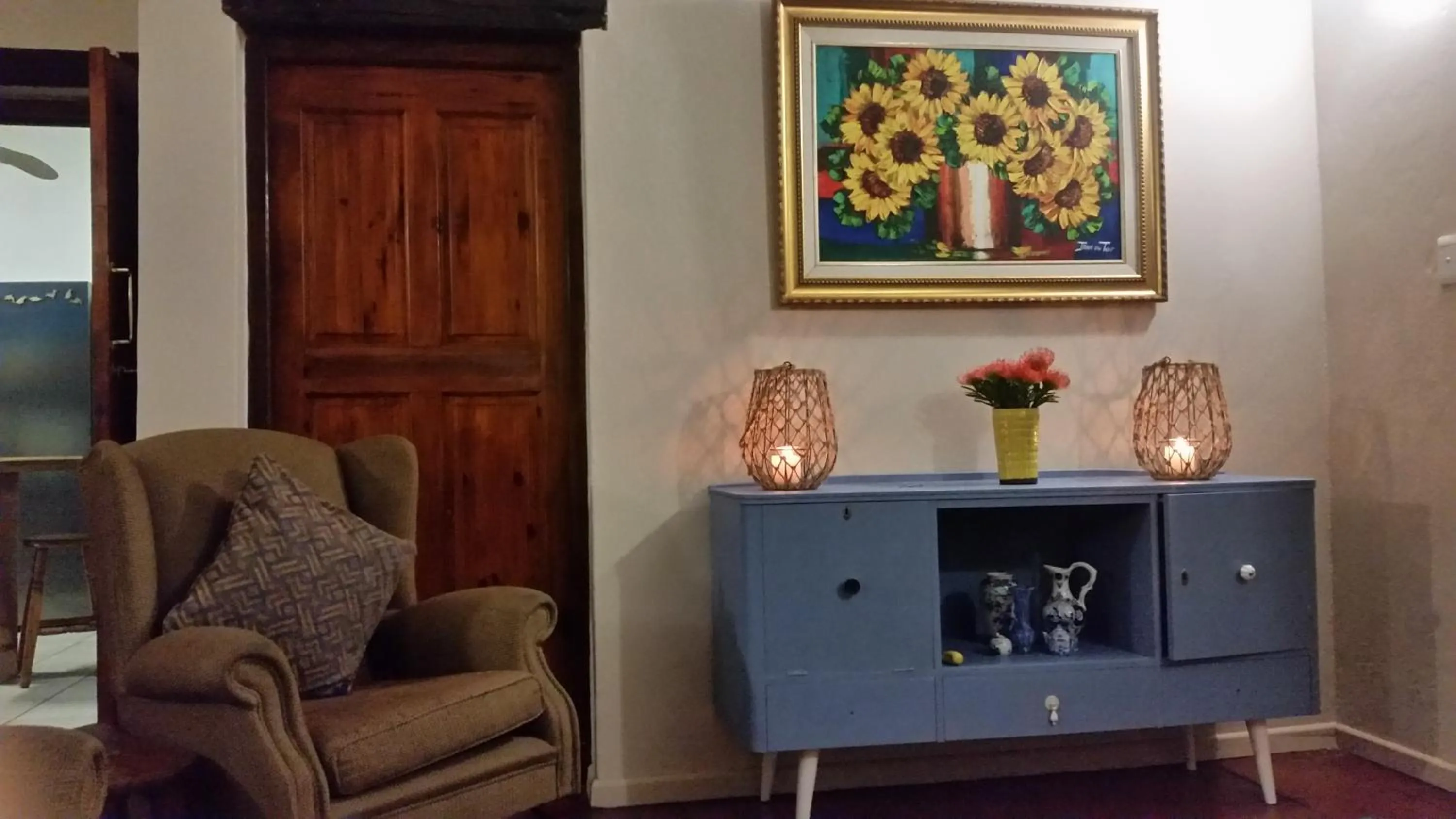 Lounge or bar in Saxon Lodge