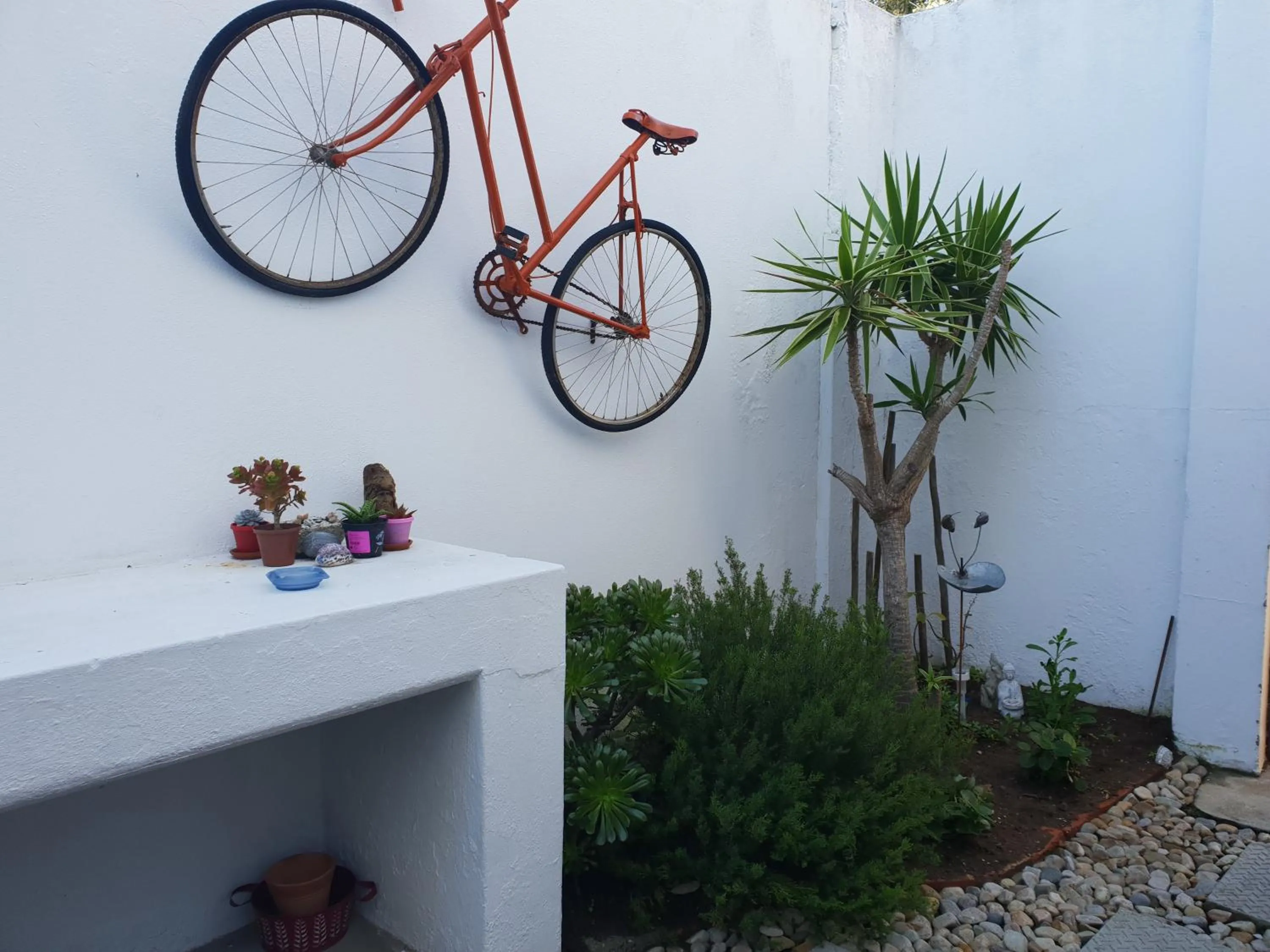 Inner courtyard view in Saxon Lodge