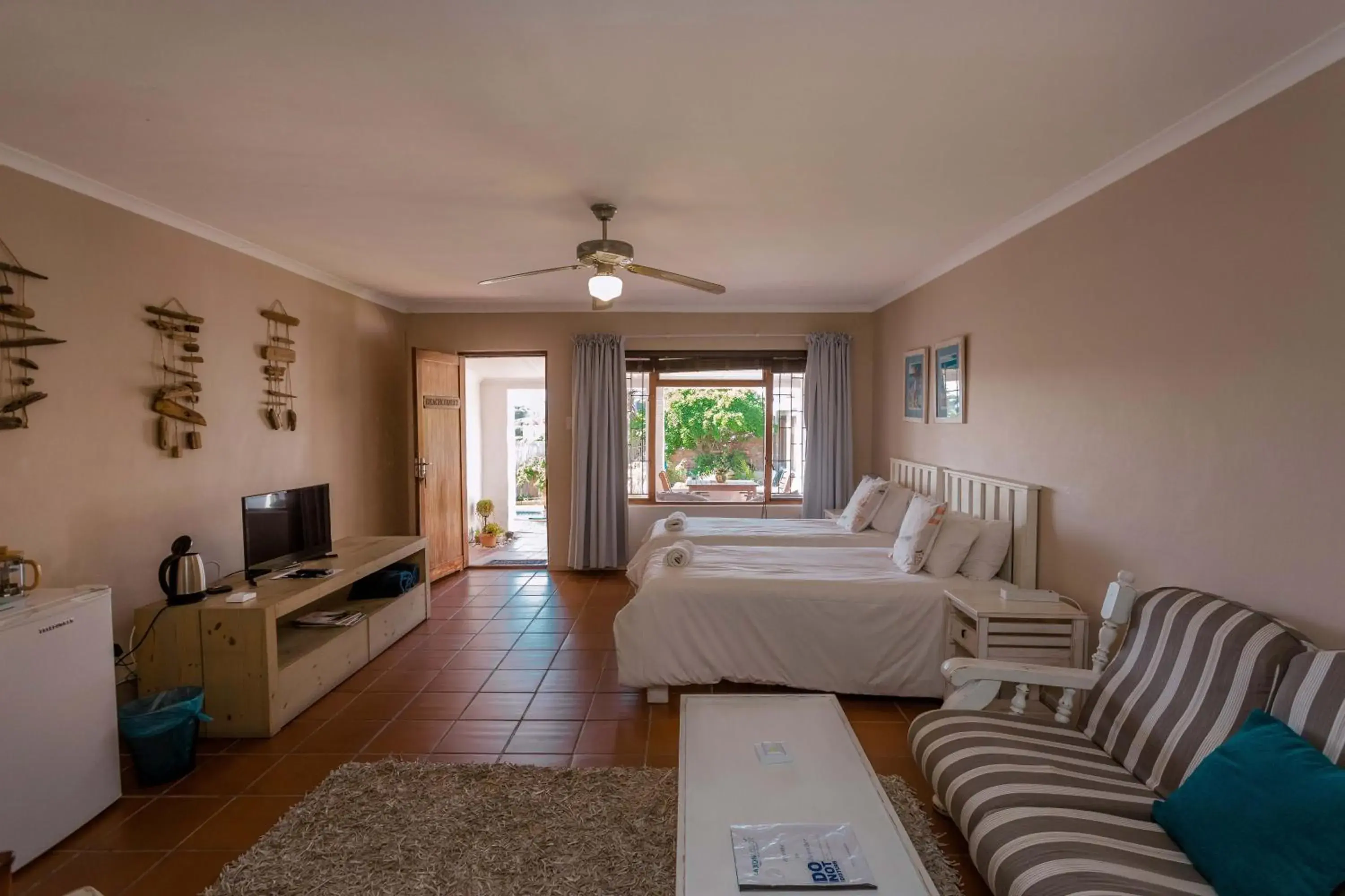 Patio, Bed in Saxon Lodge Patio, Bed in Saxon Lodge