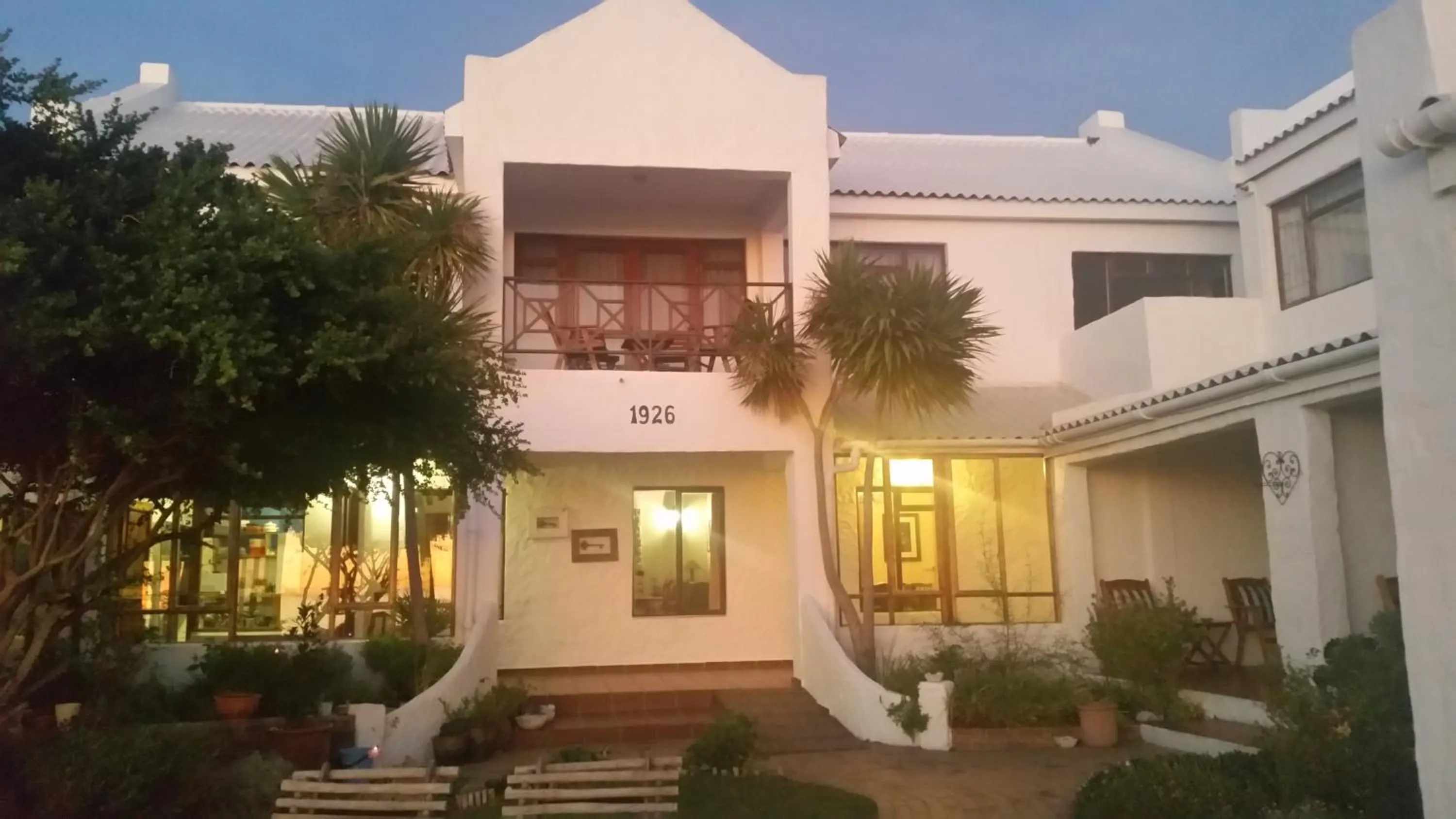 Facade/entrance in Saxon Lodge