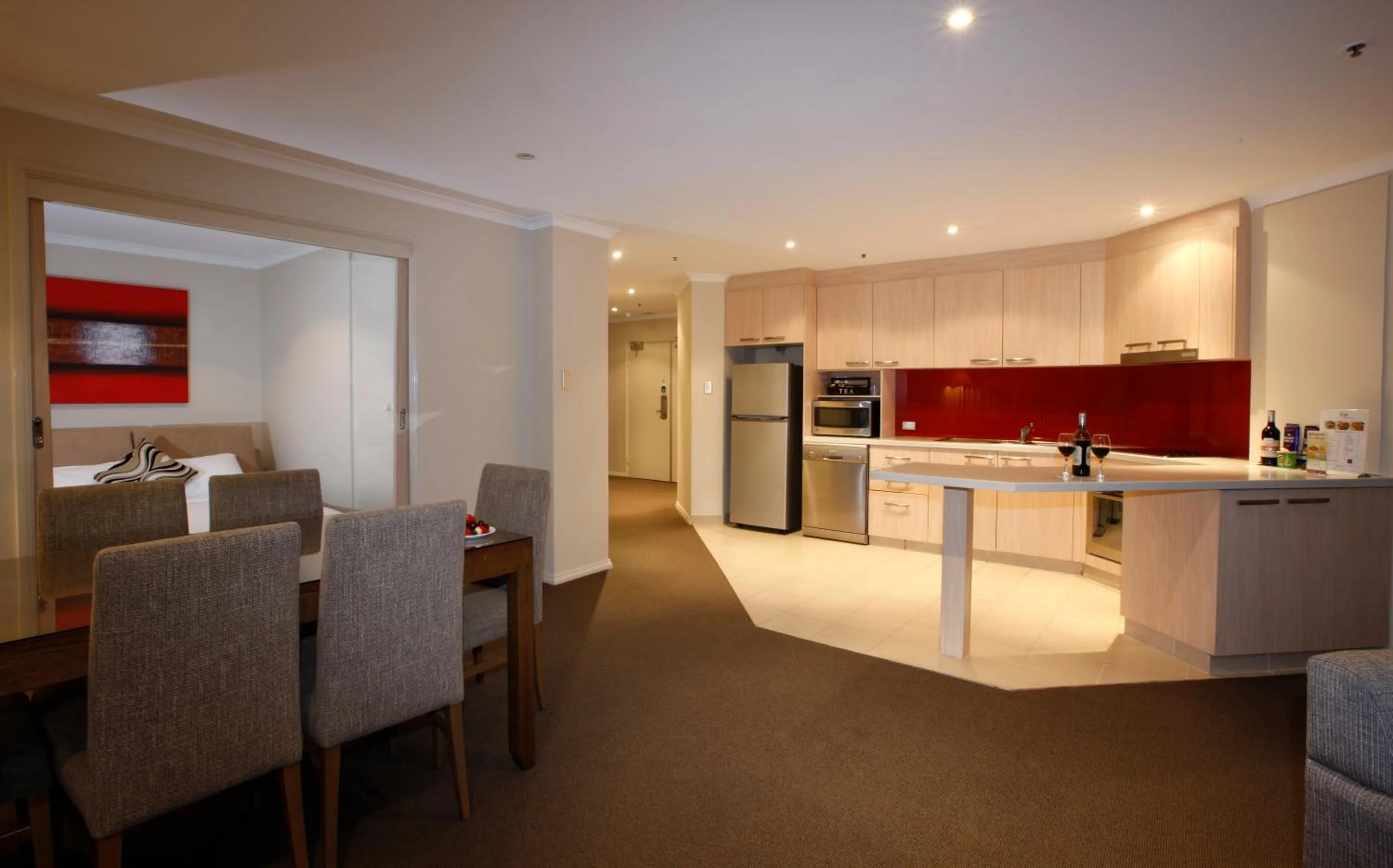 Kitchen or kitchenette in The York by Swiss-Belhotel
