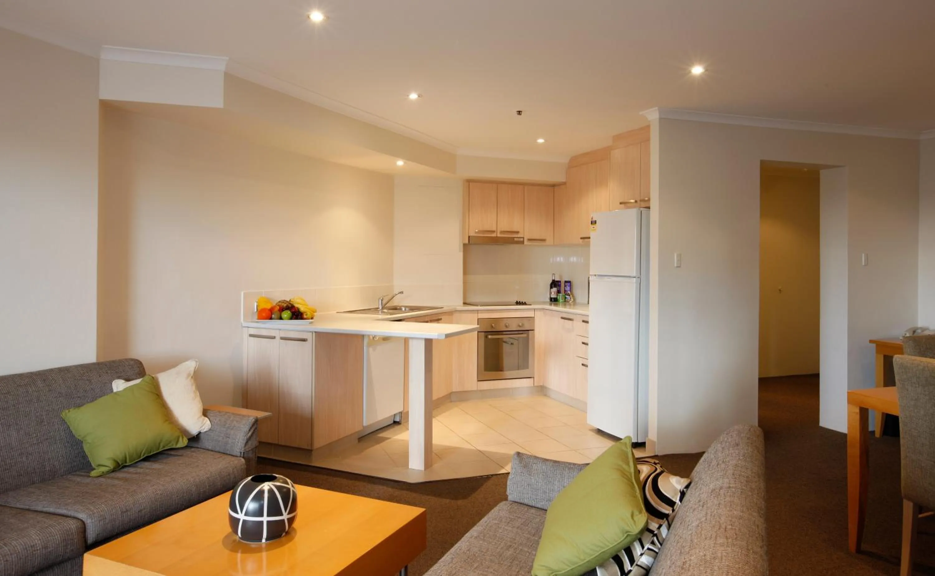 Kitchen or kitchenette in The York by Swiss-Belhotel