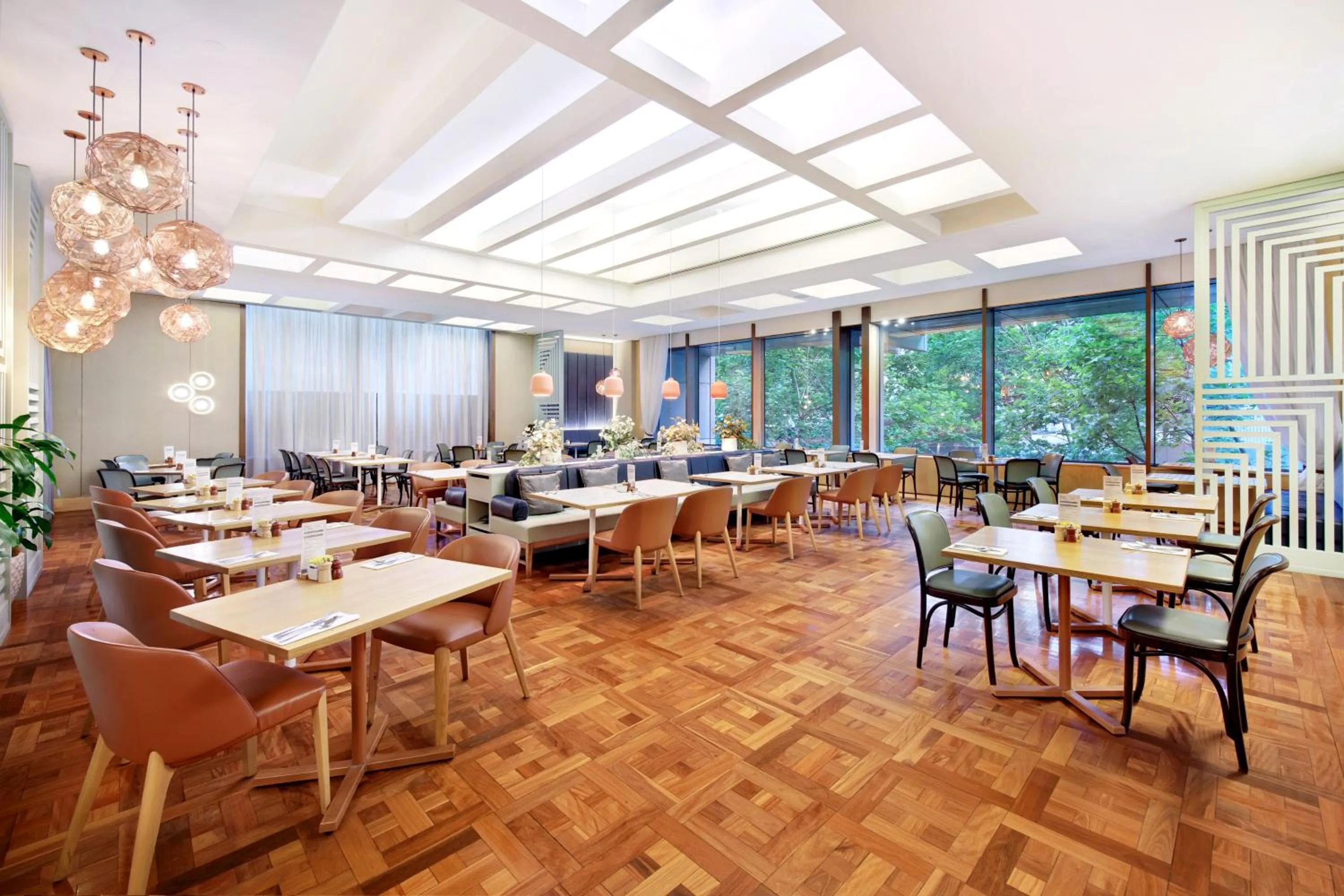 Restaurant/places to eat in The York by Swiss-Belhotel