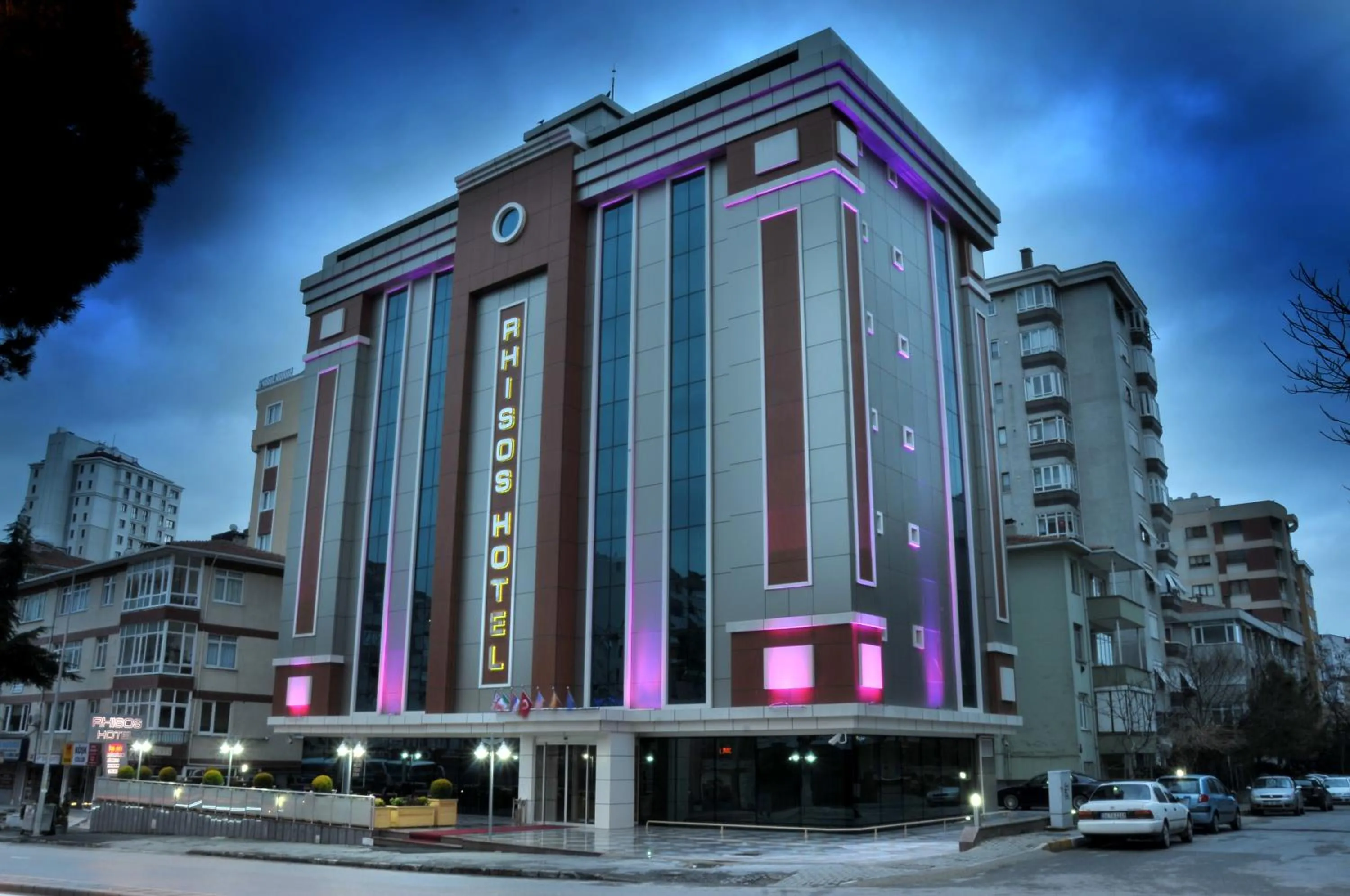Property building in Rhiss Hotel Bostanci