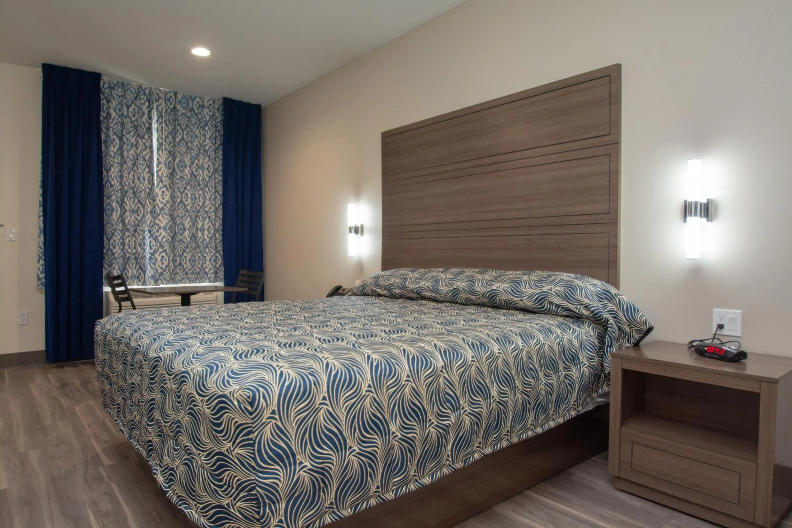 Bedroom, Bed in Palace Inn El Paso