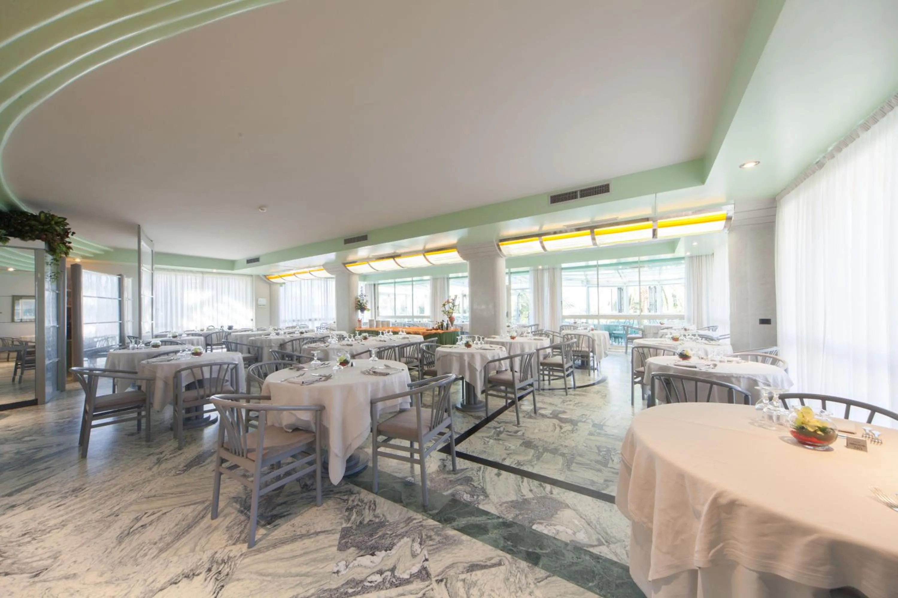 Restaurant/places to eat in Hotel Ambasciatori