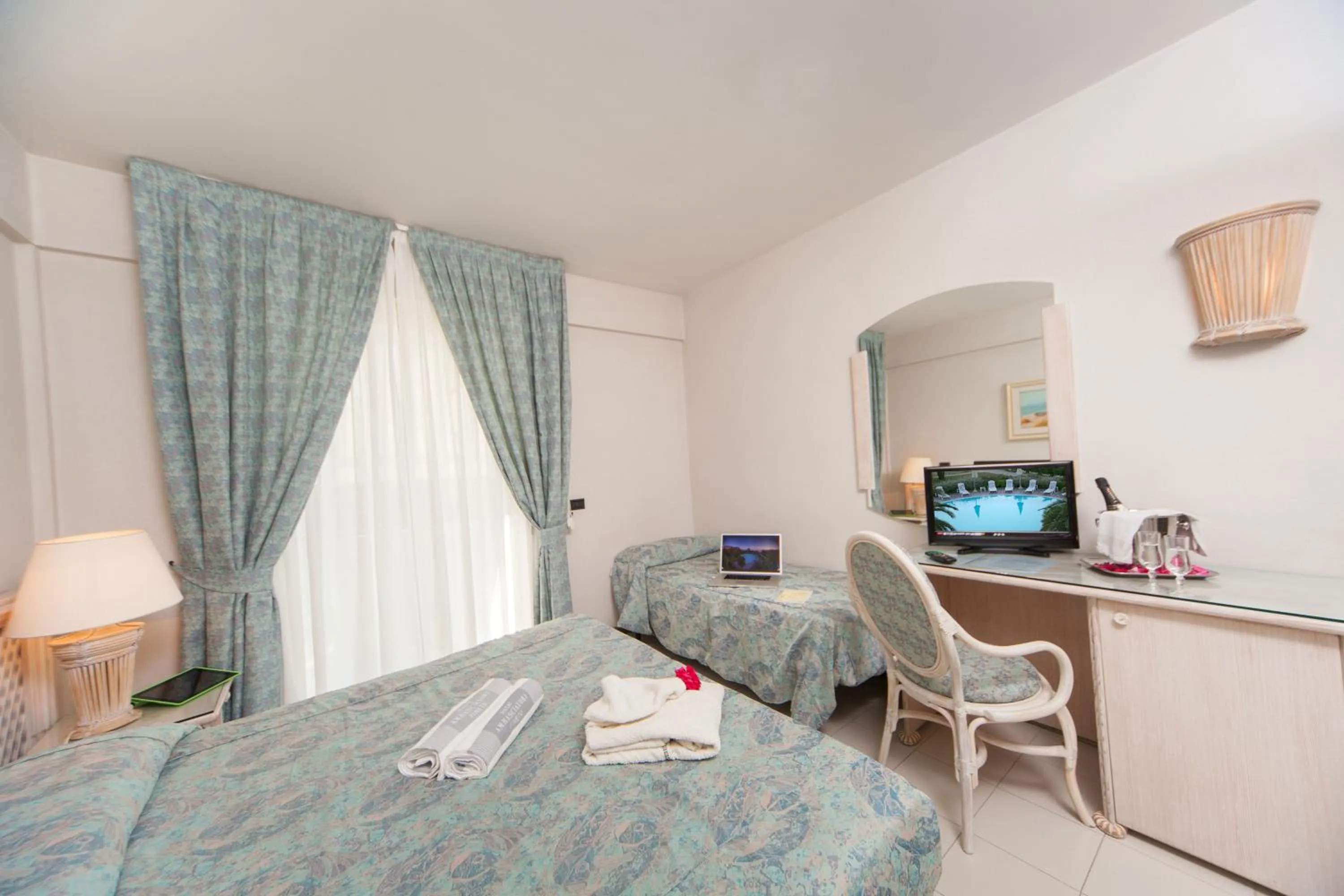 Bedroom in Hotel Ambasciatori