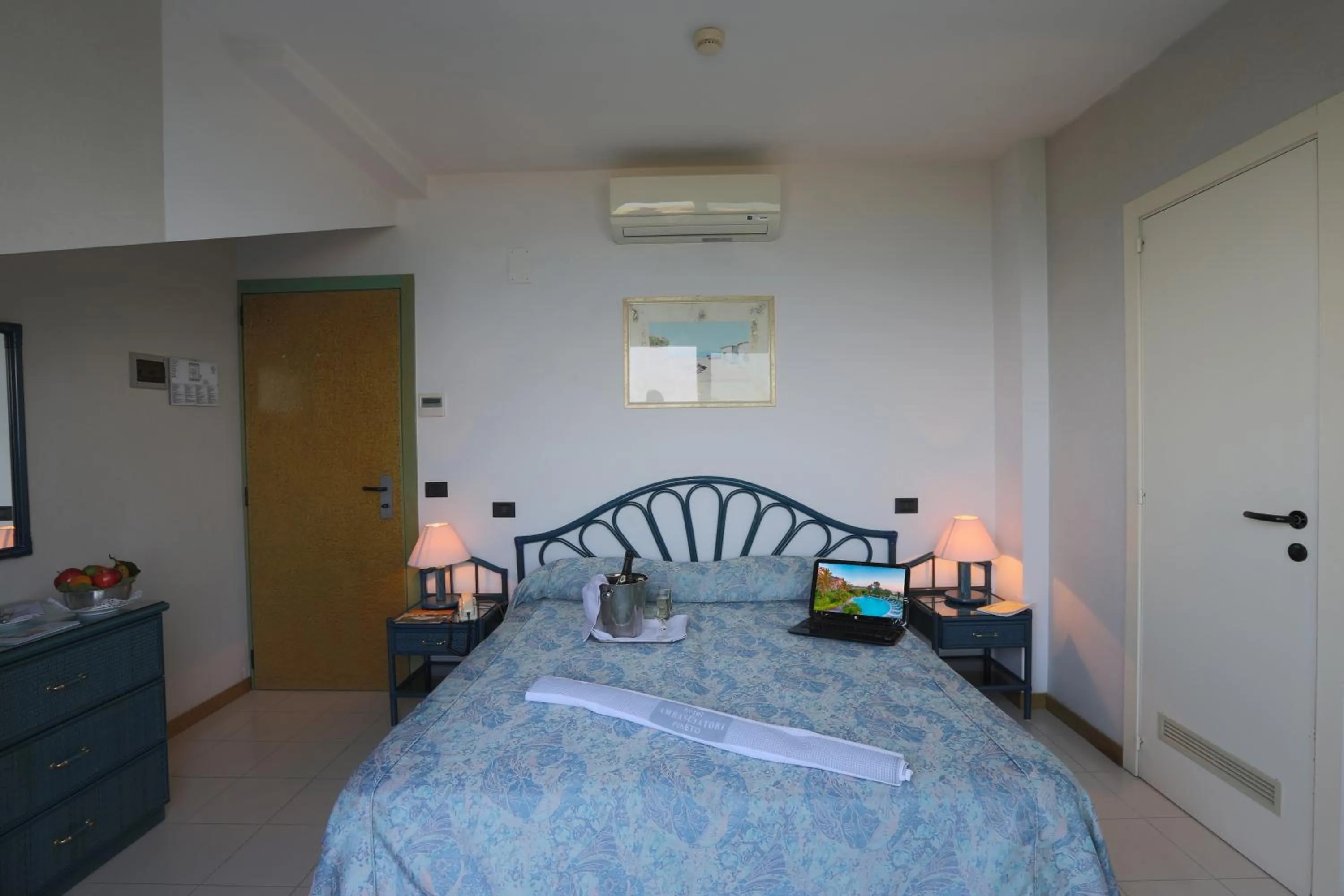 Bed in Hotel Ambasciatori