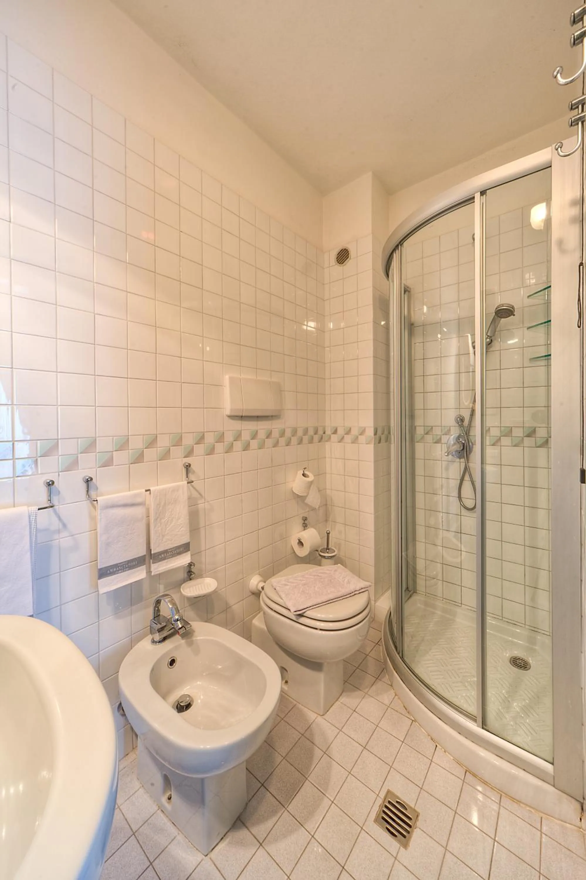 Bathroom in Hotel Ambasciatori