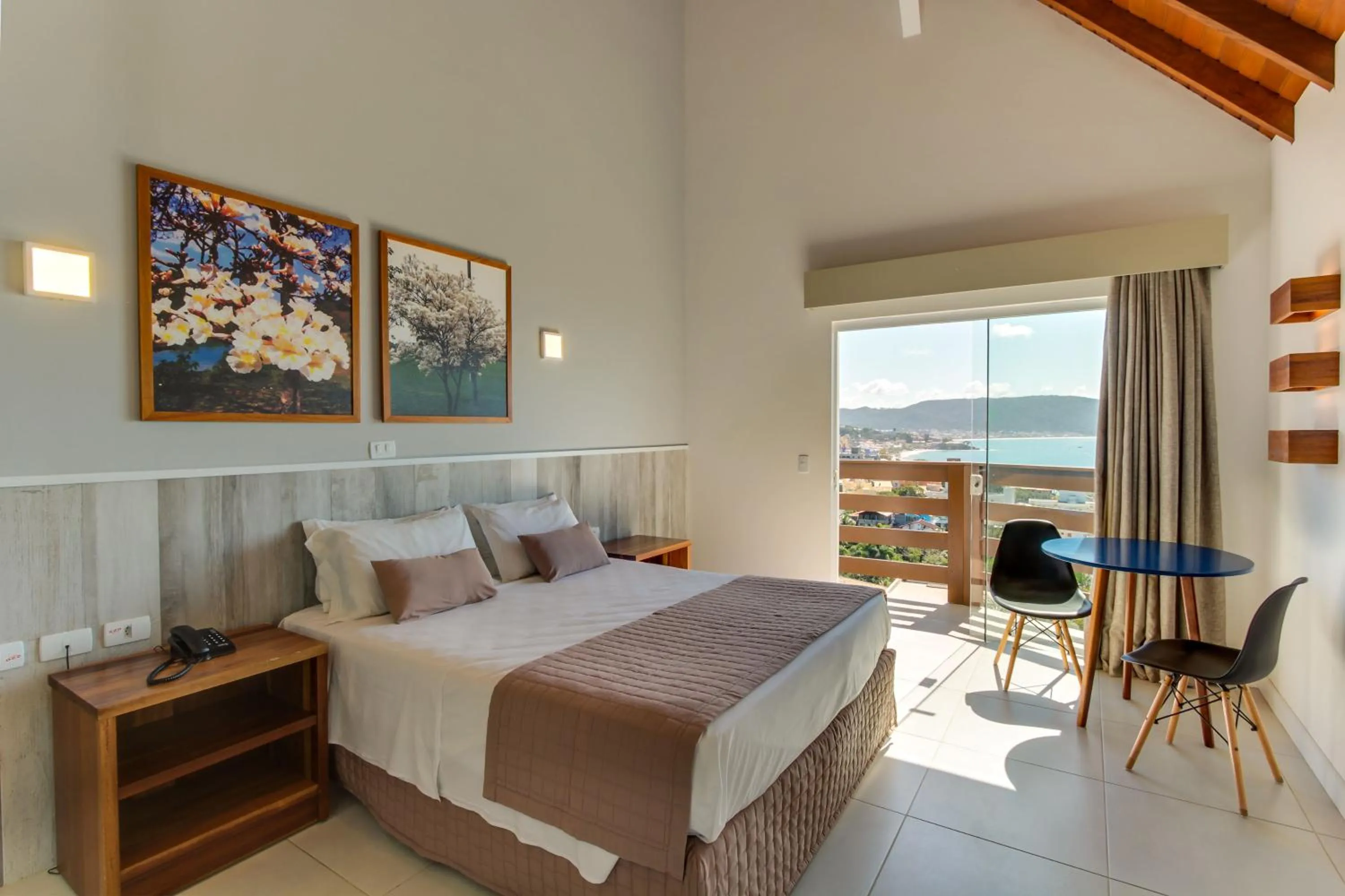 Photo of the whole room, Bed in Pousada do Arvoredo