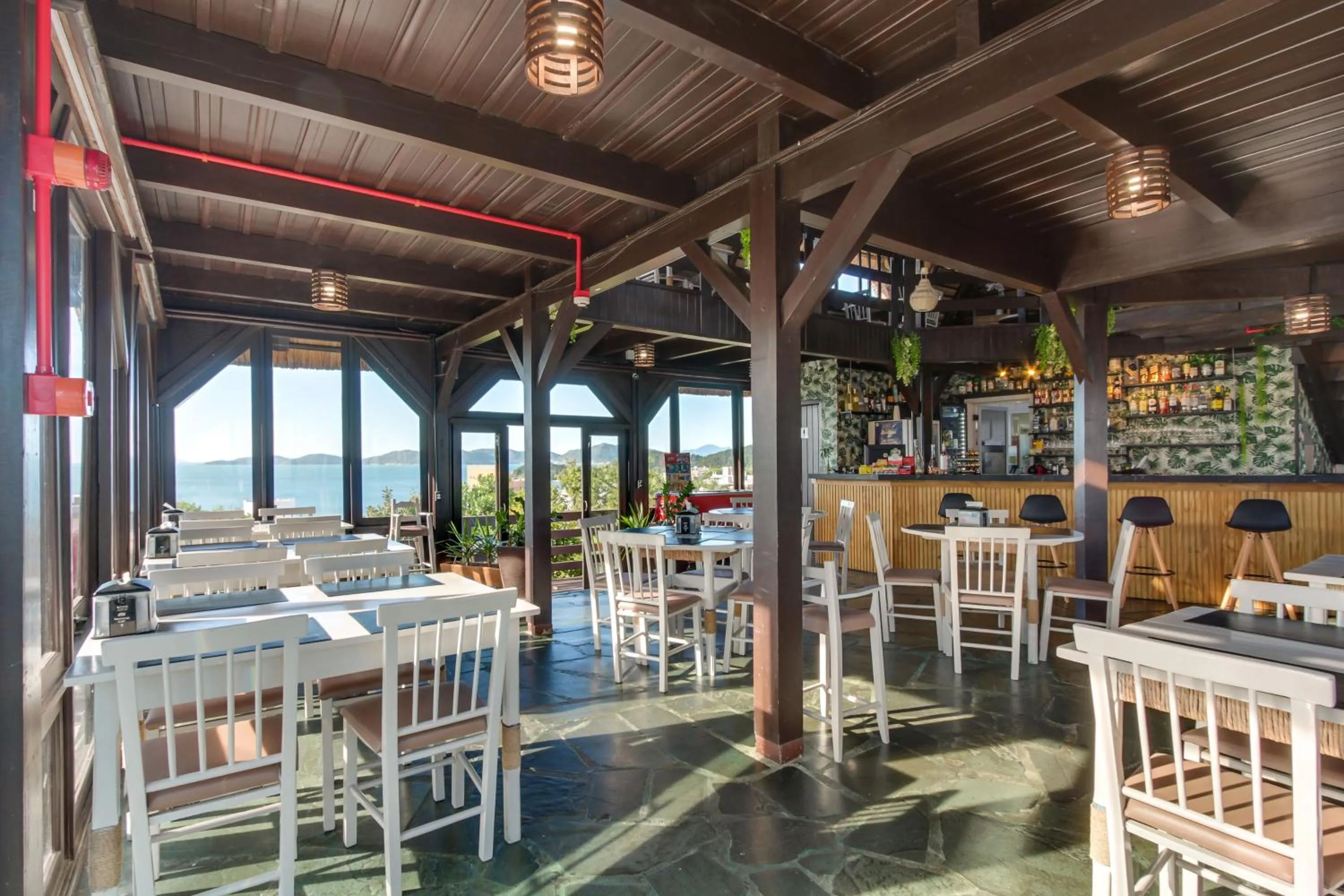 Restaurant/places to eat in Pousada do Arvoredo