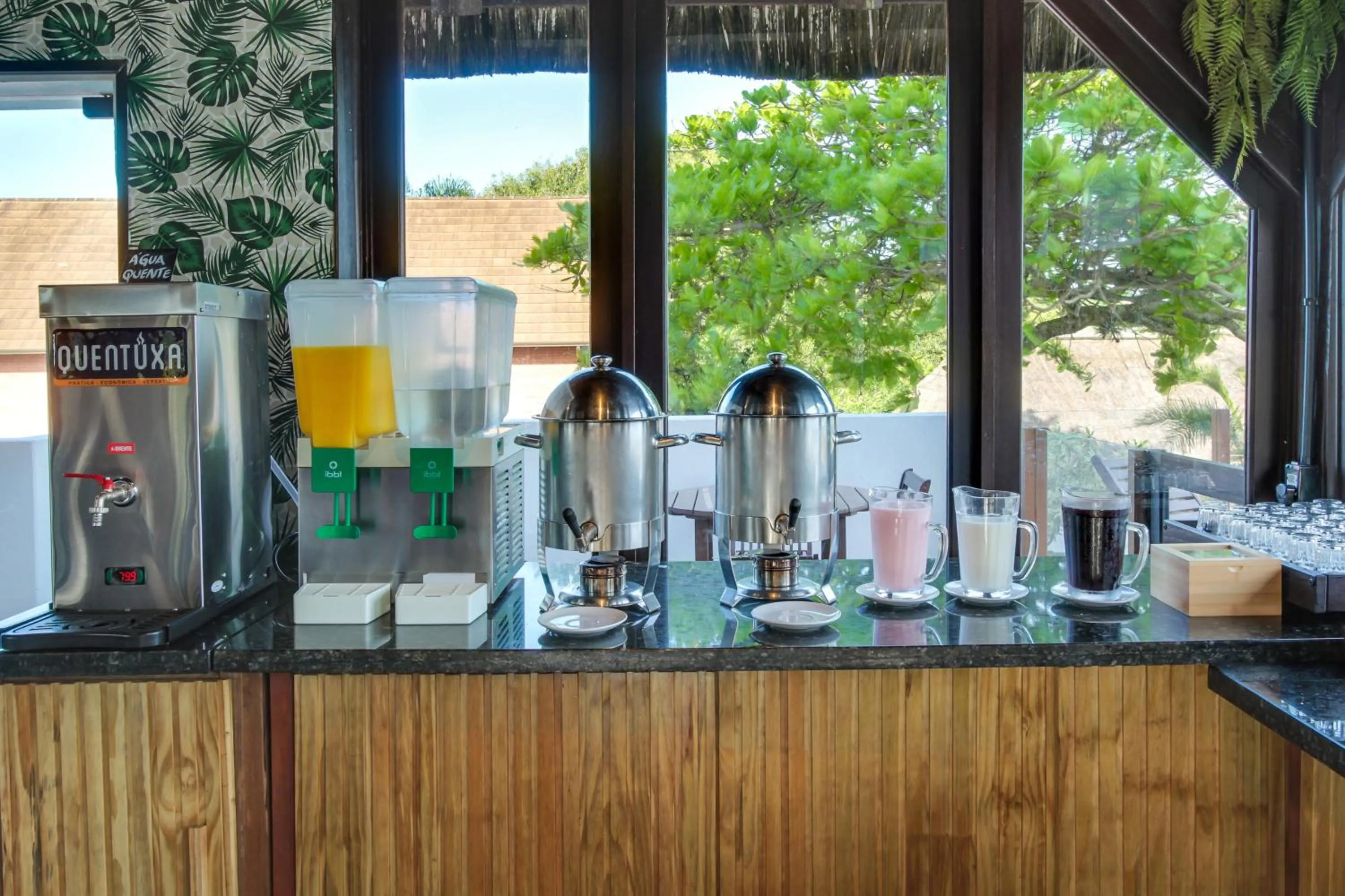 Food and drinks in Pousada do Arvoredo