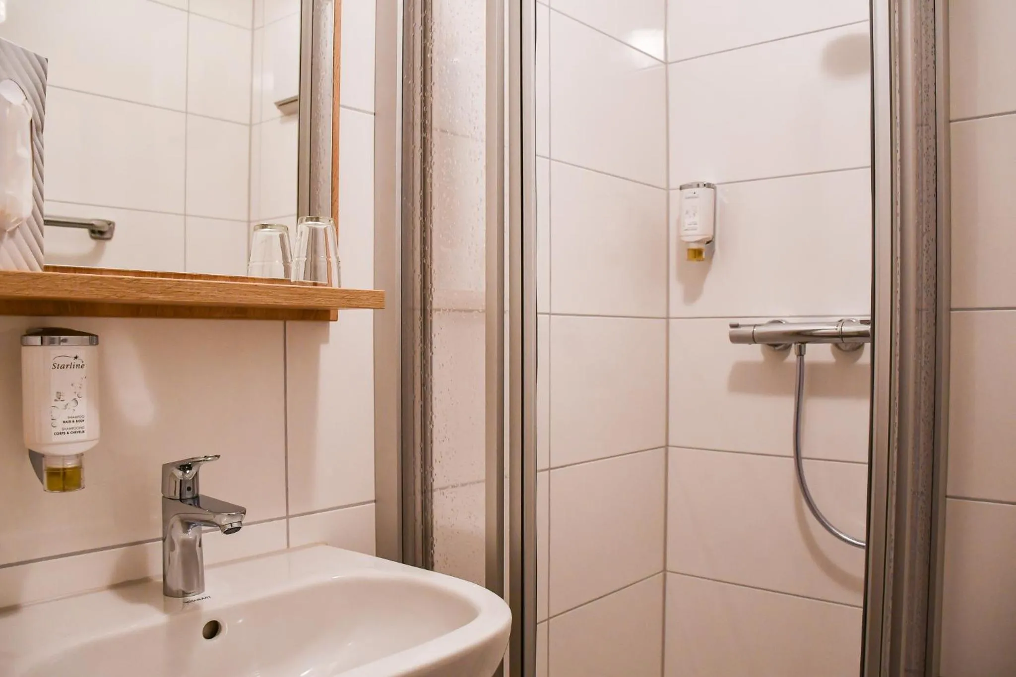 Bathroom in Kurgarten-Hotel