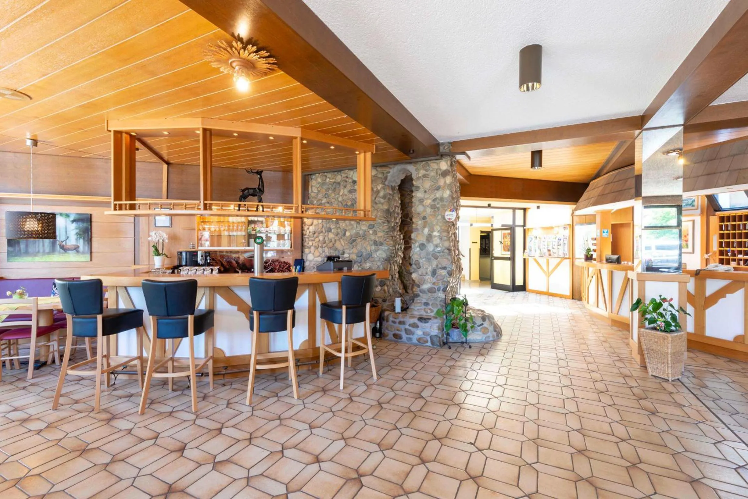 Communal lounge/ TV room in Kurgarten-Hotel