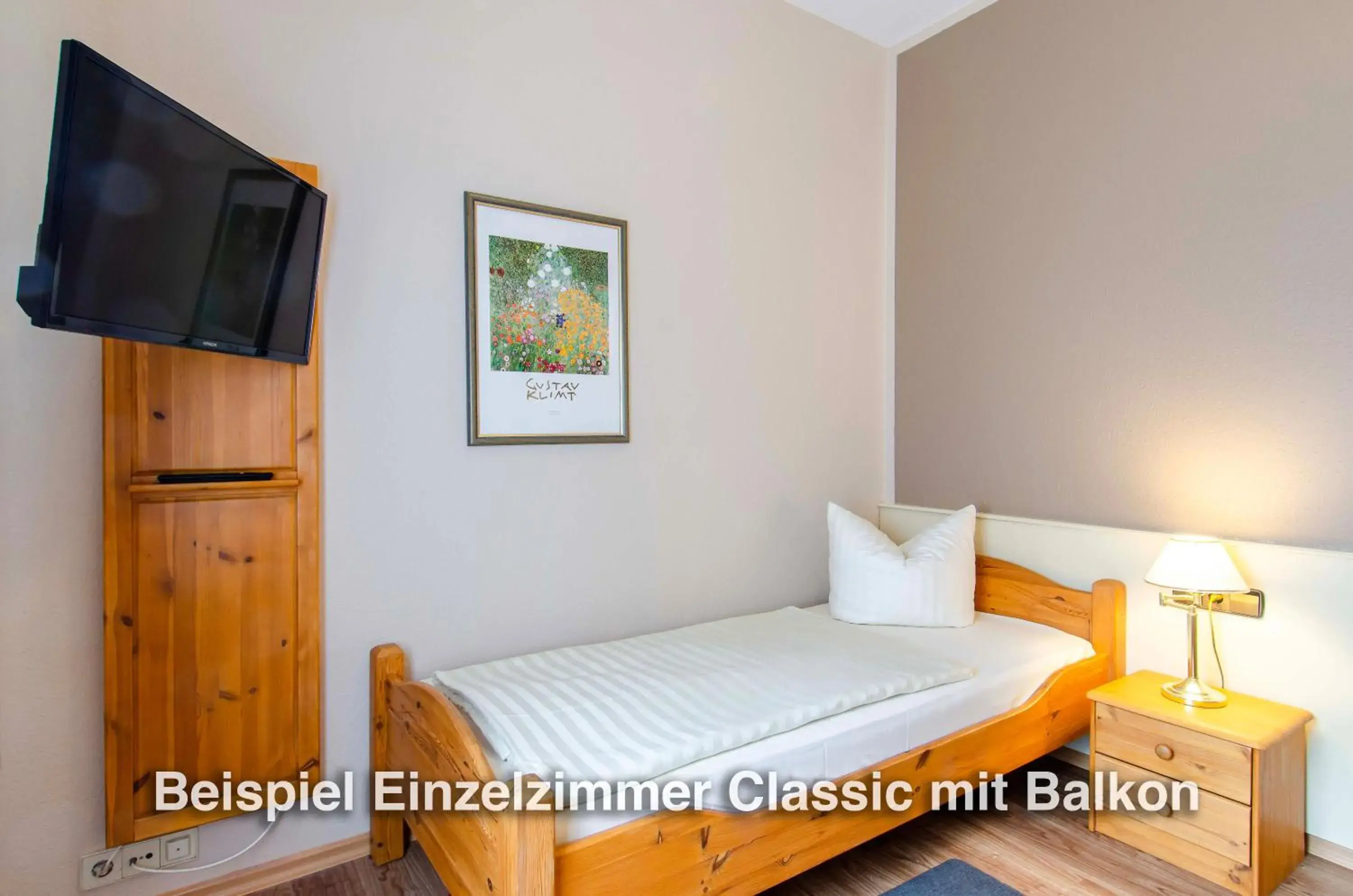 Single Room with Balcony - single occupancy in Kurgarten-Hotel Single Room with Balcony - single occupancy in Kurgarten-Hotel