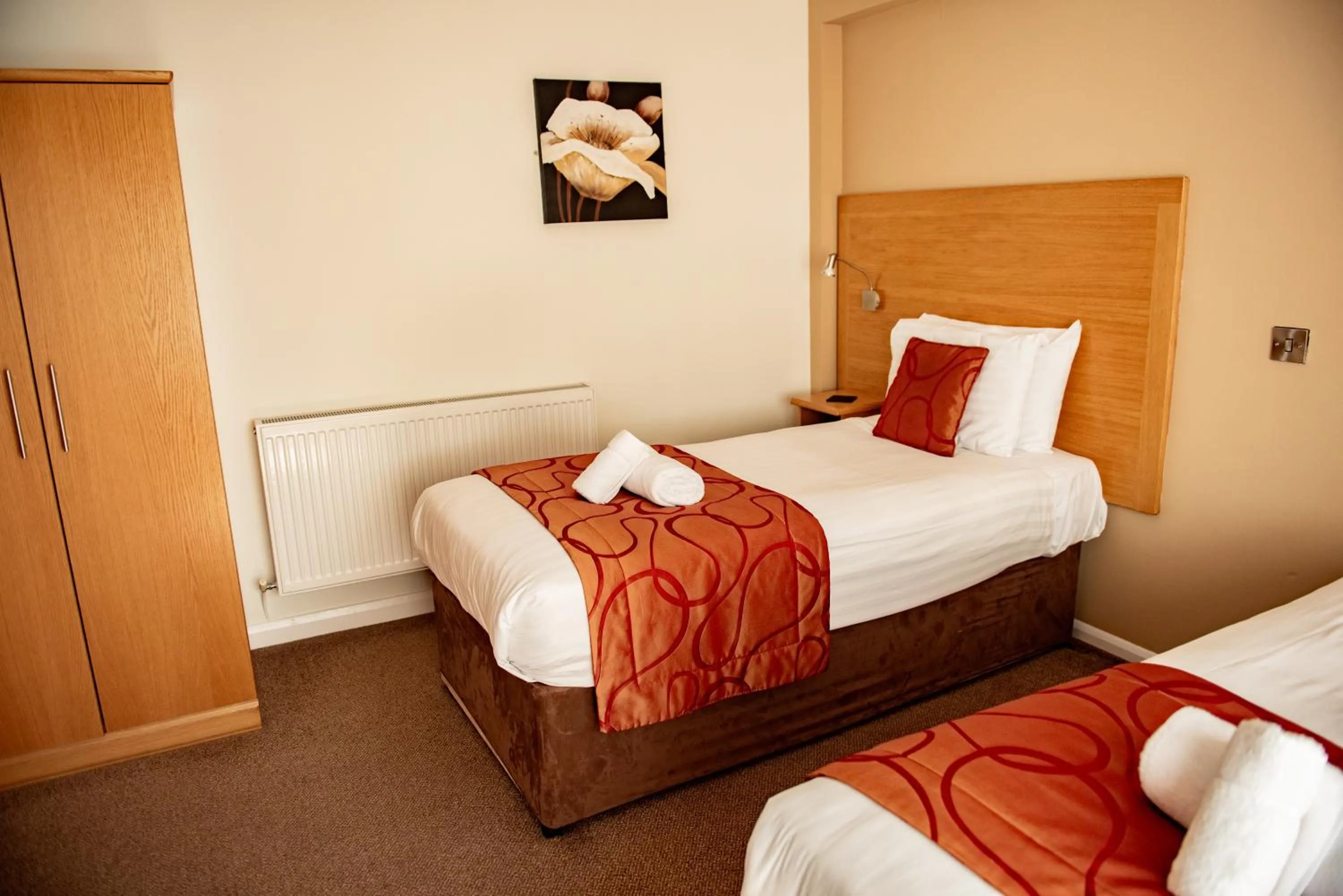 Bedroom, Bed in The Old Ginn House Inn