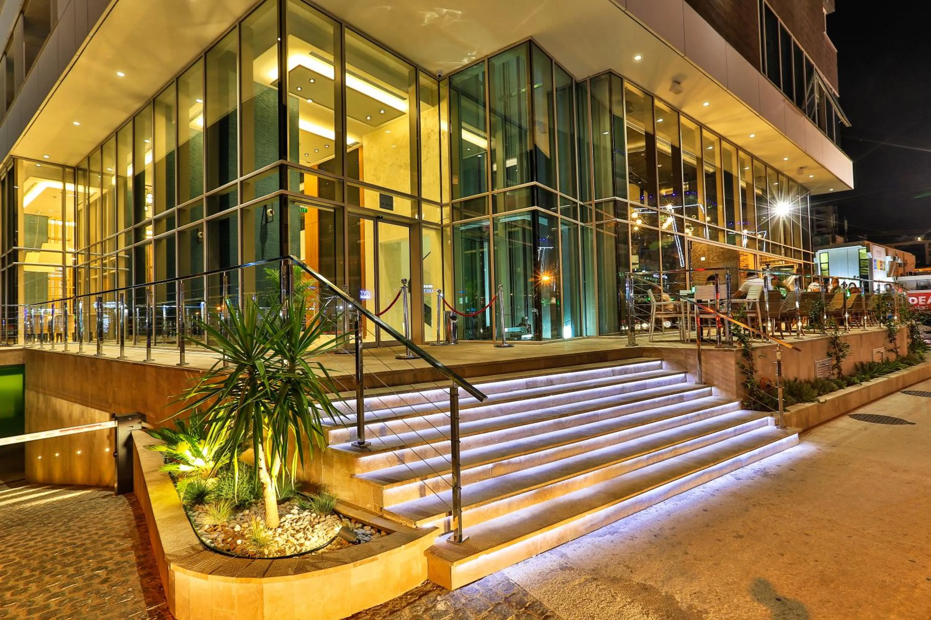 Facade/entrance in Hotel WOW