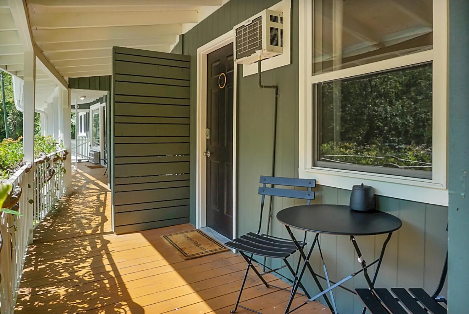 Balcony/Terrace in Hickory Falls Inn