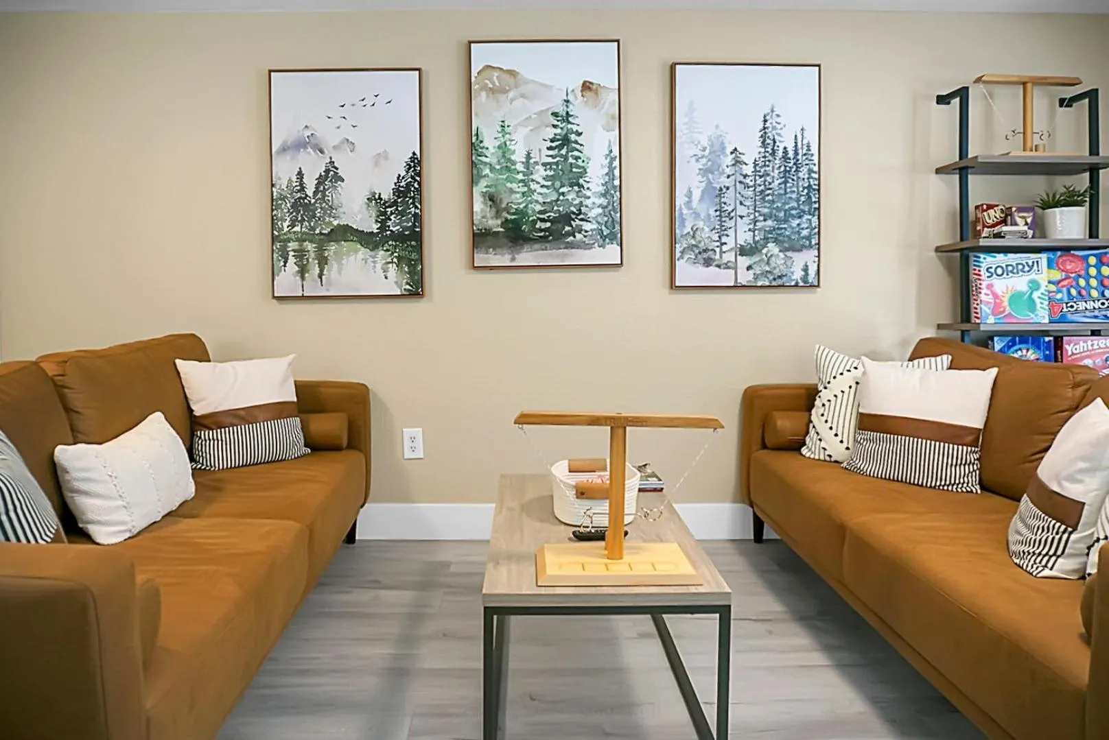 Seating area in Hickory Falls Inn