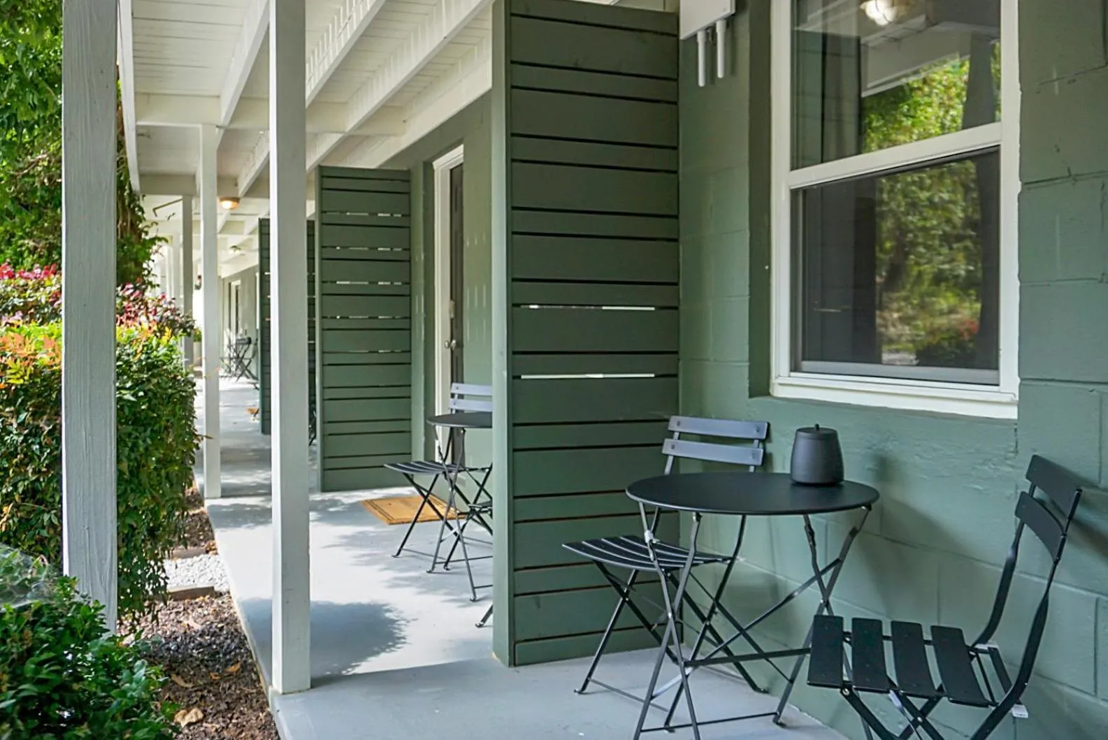 Patio in Hickory Falls Inn