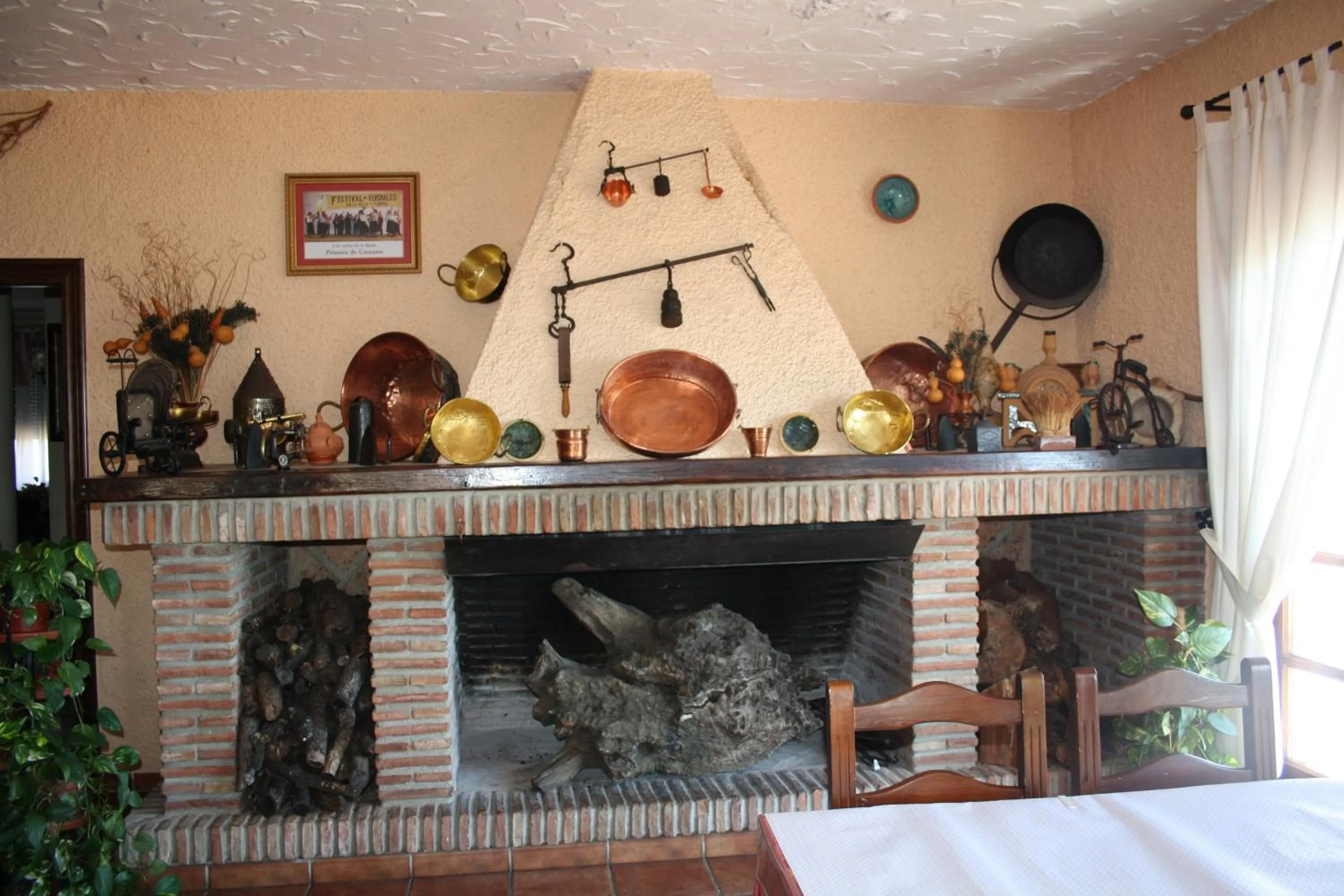 Restaurant/places to eat in Hotel Restaurante Atalaya