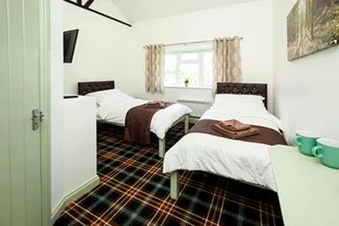 Photo of the whole room, Bed in King William