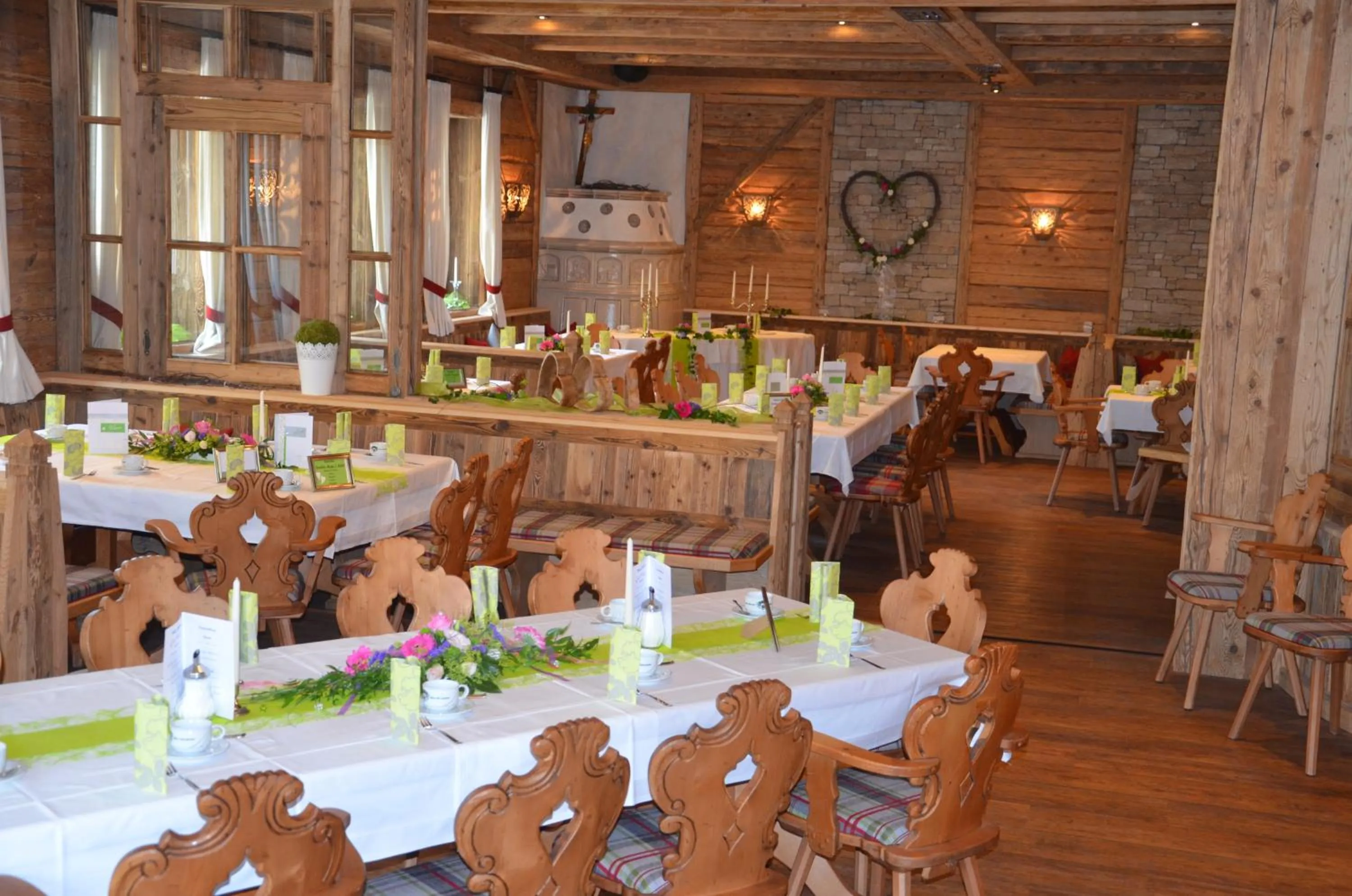 Restaurant/places to eat in Wellness-Hotel ADLER