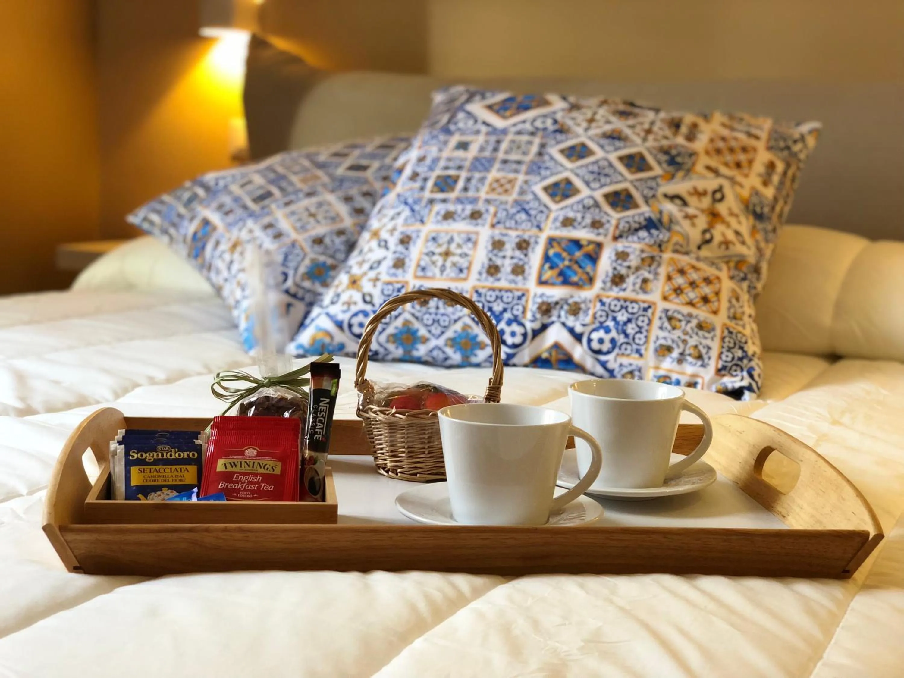 Bed in Taormina Bedda Rooms