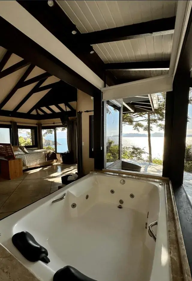 Executive Suite in Resort Refúgio do Estaleiro Executive Suite in Resort Refúgio do Estaleiro