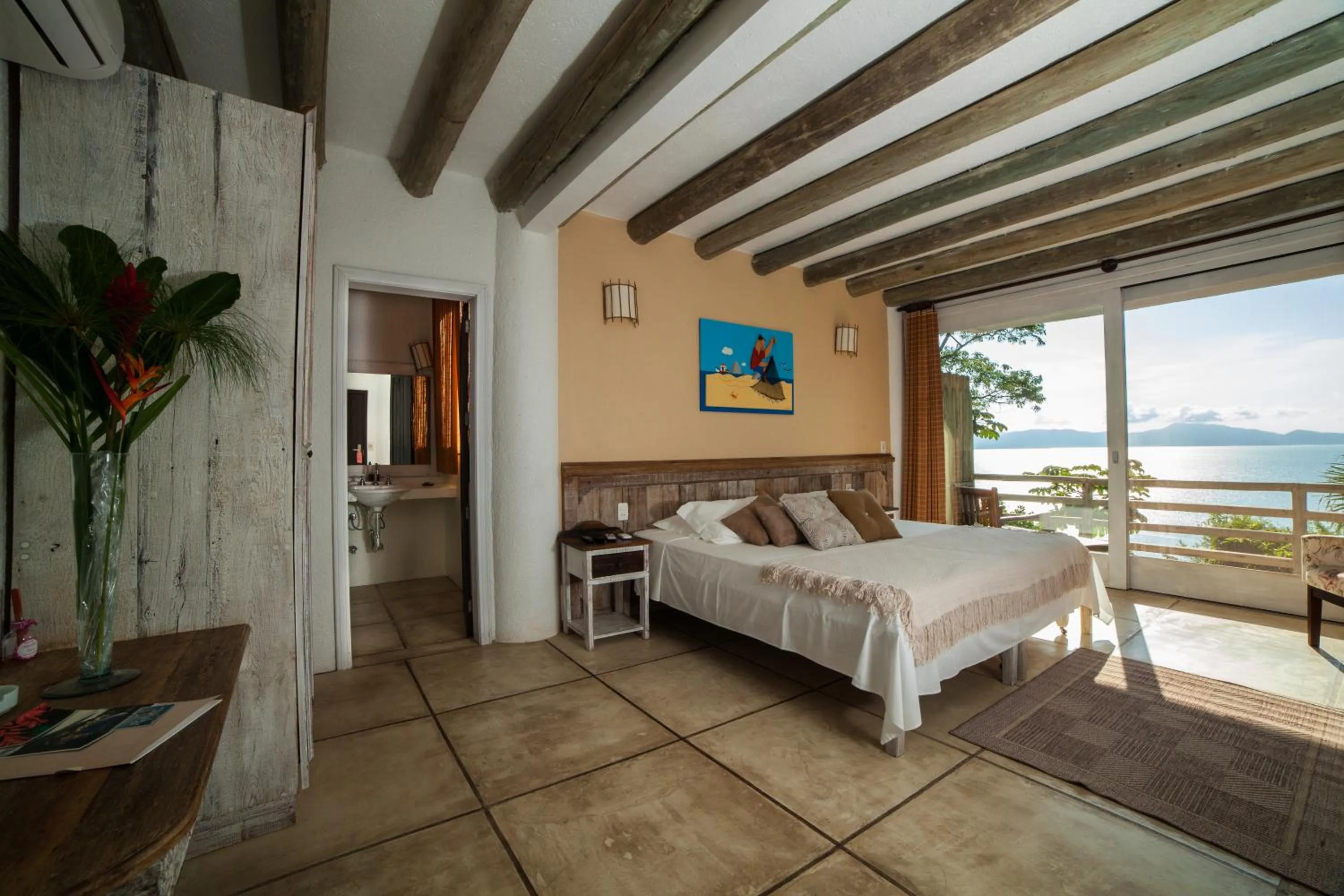 Day, Bed in Resort Refúgio do Estaleiro