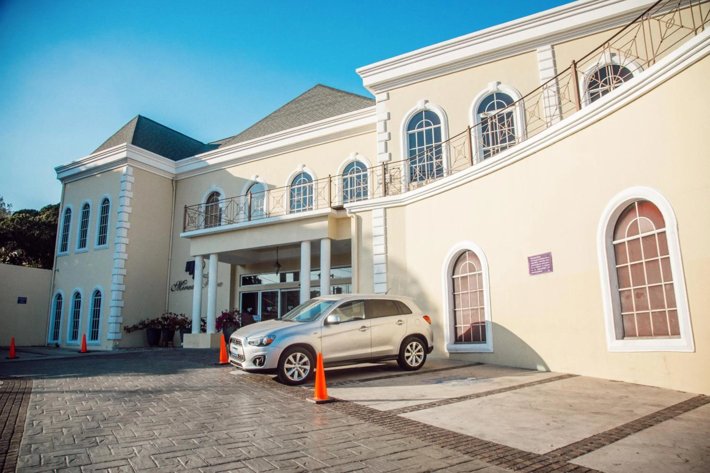 Property building in Hotel Mirador Plaza