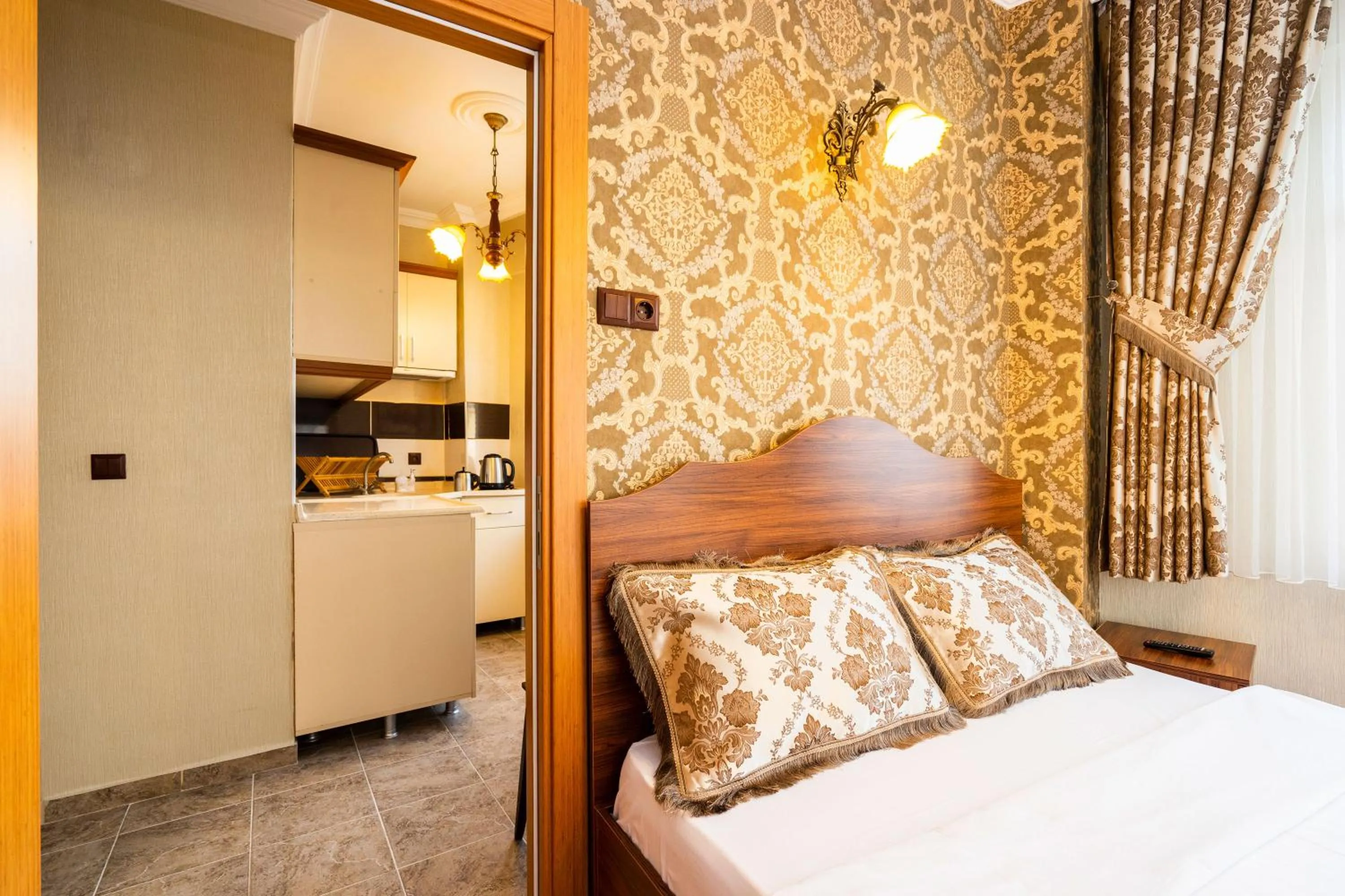 Photo of the whole room, Bed in The First Ottoman Suites