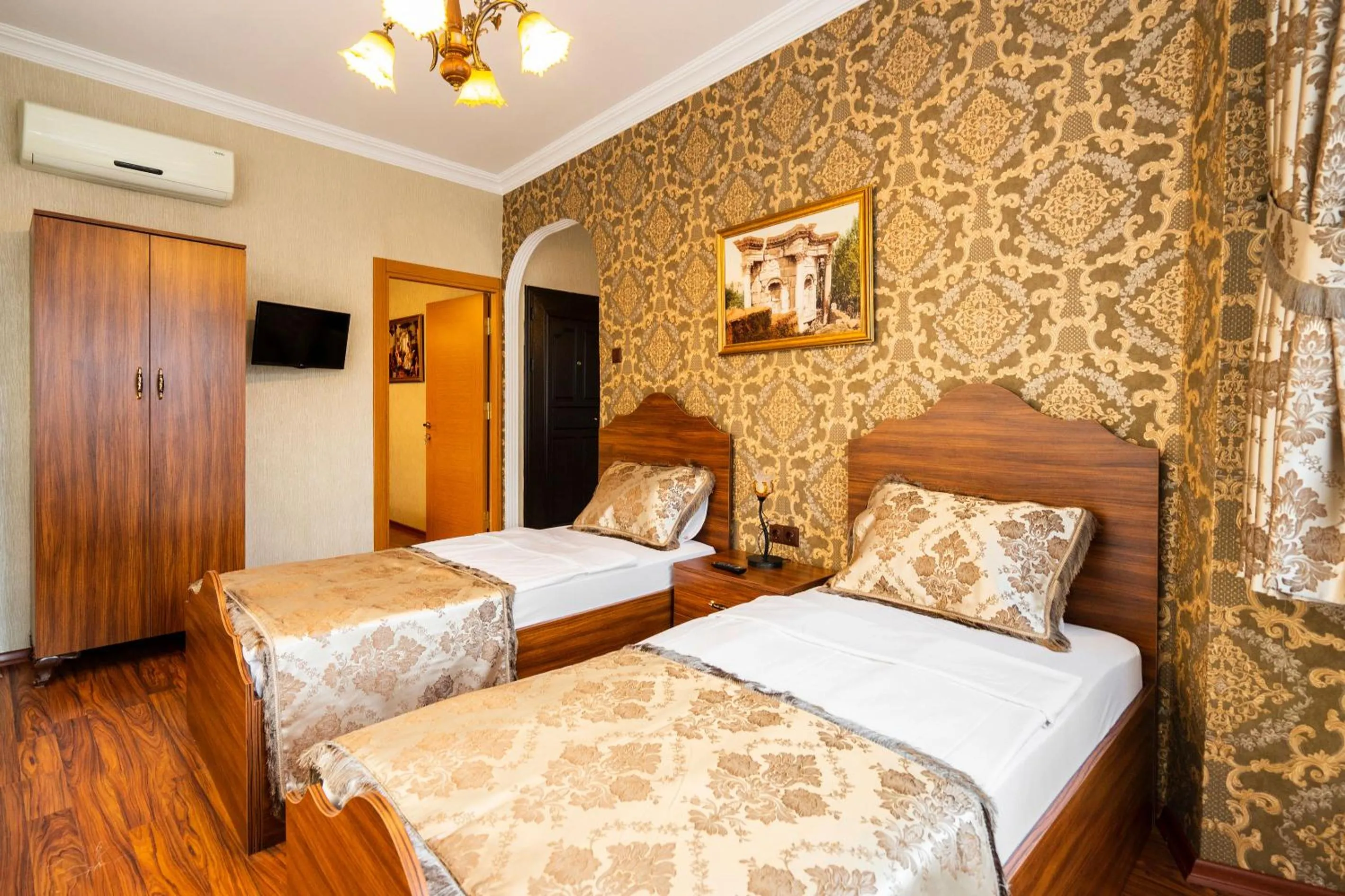 Bedroom, Bed in The First Ottoman Suites