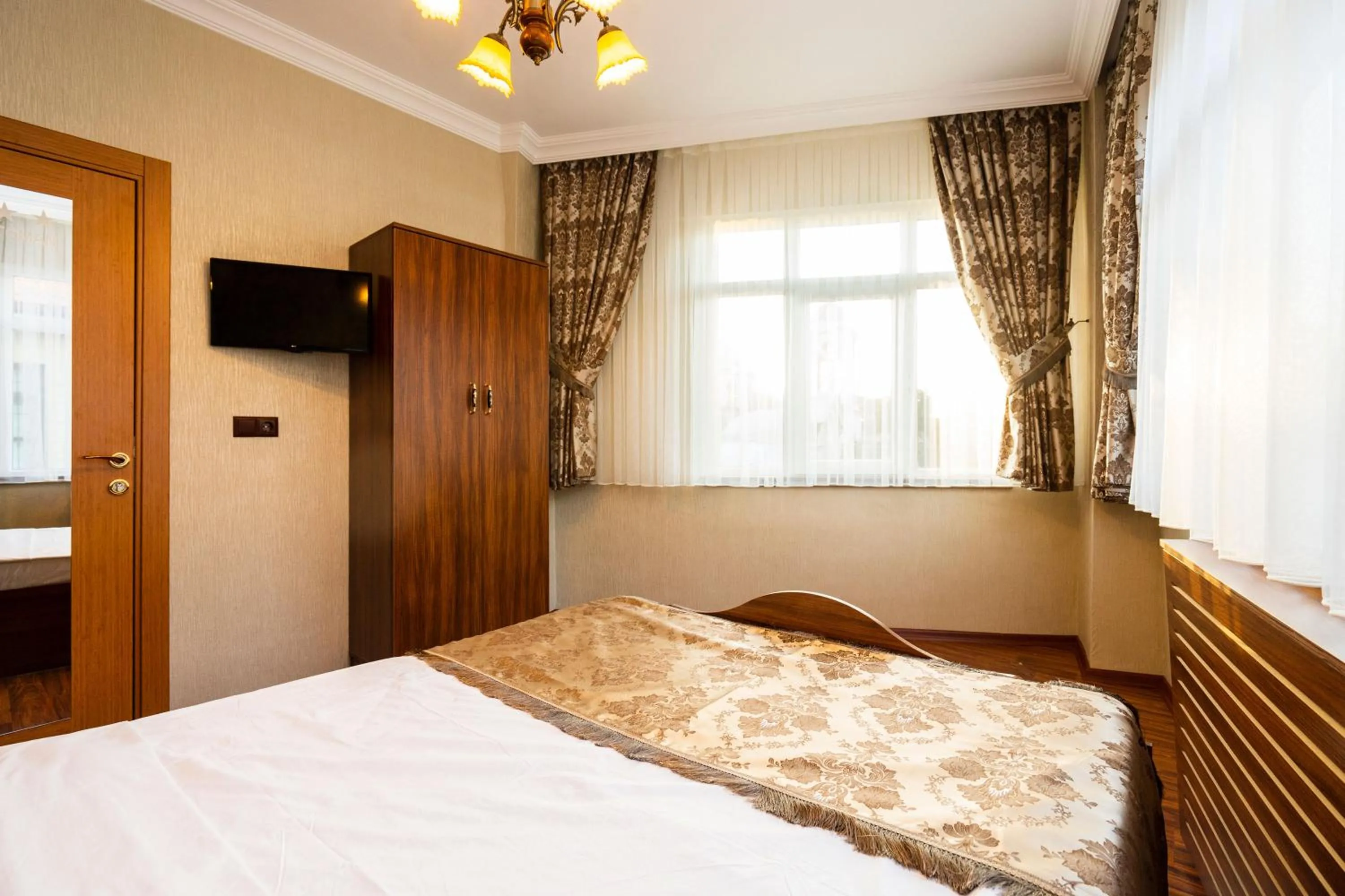 Bedroom, Bed in The First Ottoman Suites