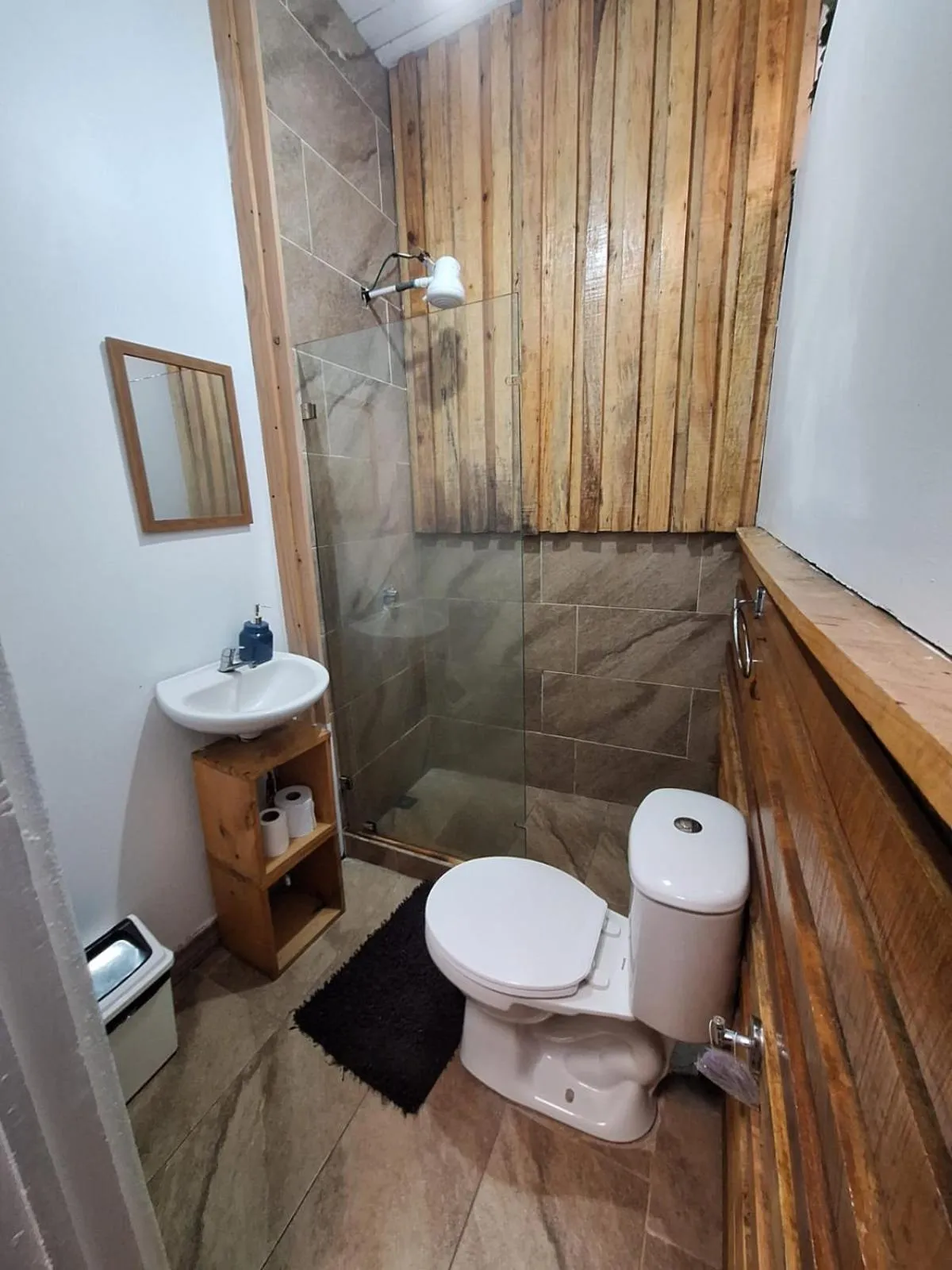 Shower in Hotel Cortez Azul