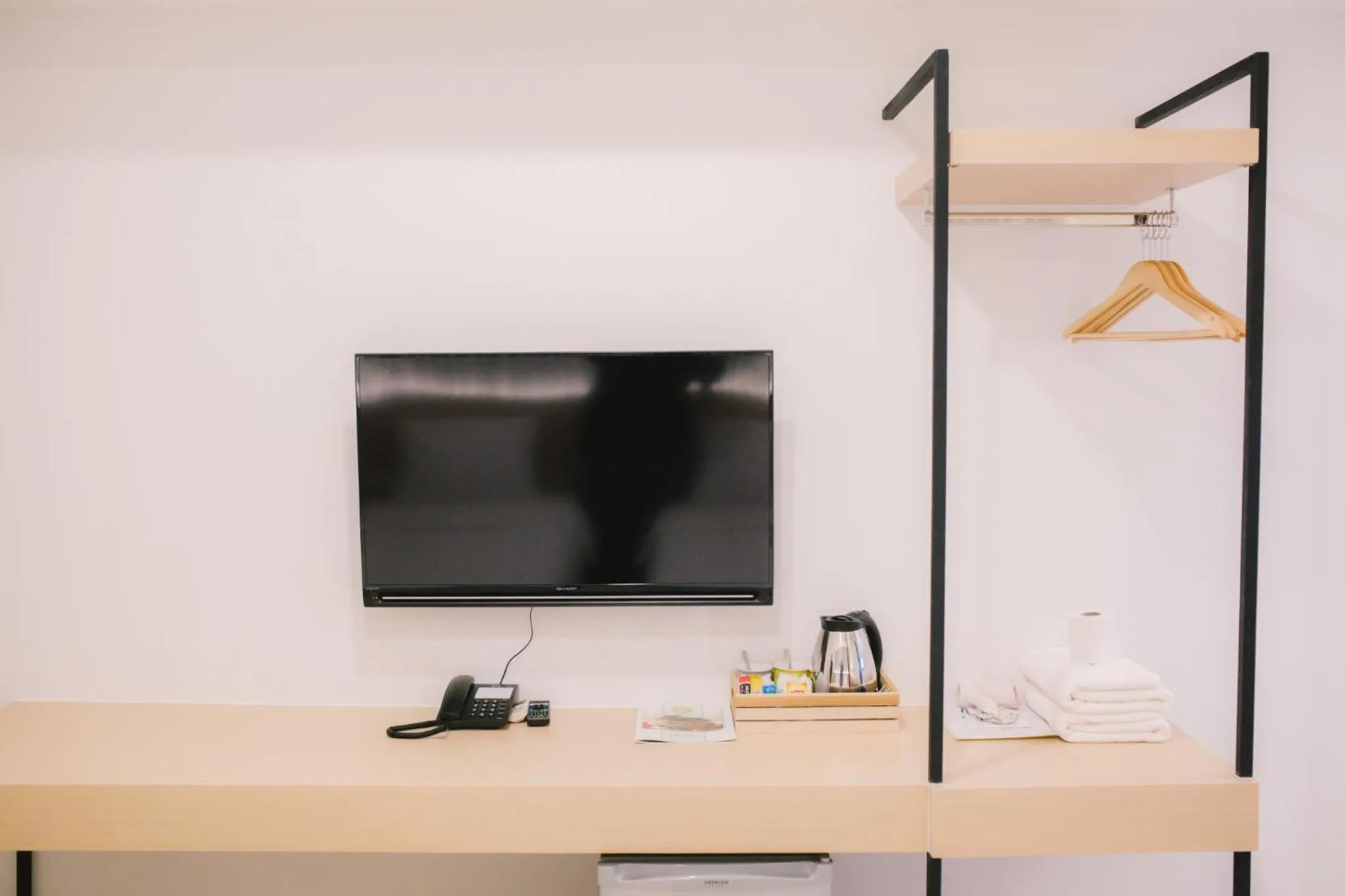 Communal lounge/ TV room in Royal Princess City Lamphun Hotel