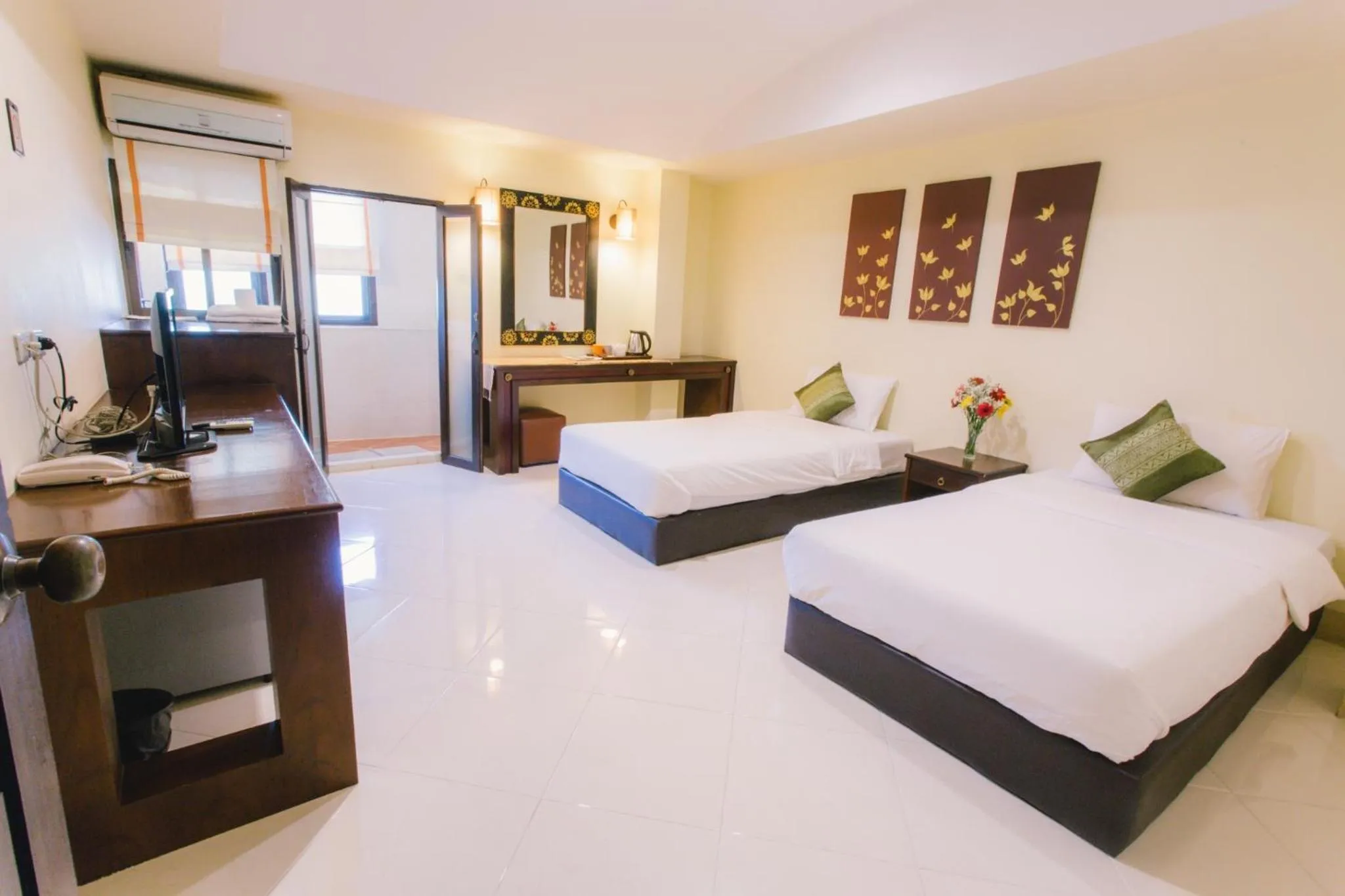 Royal Princess City Lamphun Hotel