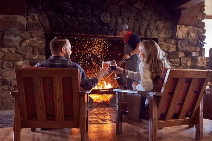 Area and facilities in Glacier Park Lodge