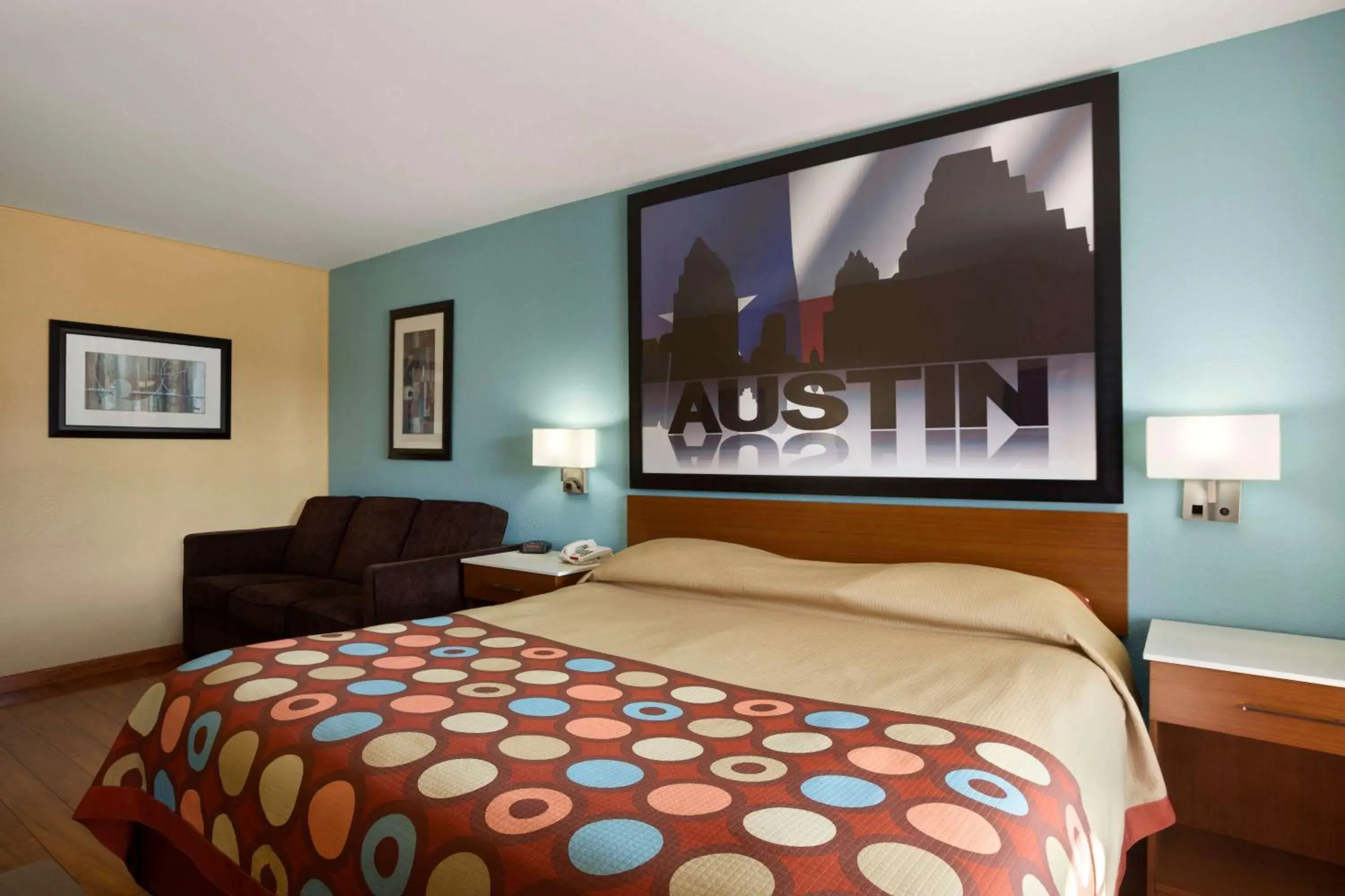 On site, Bed in Super 8 by Wyndham Austin Downtown/Capitol Area On site, Bed in Super 8 by Wyndham Austin Downtown/Capitol Area