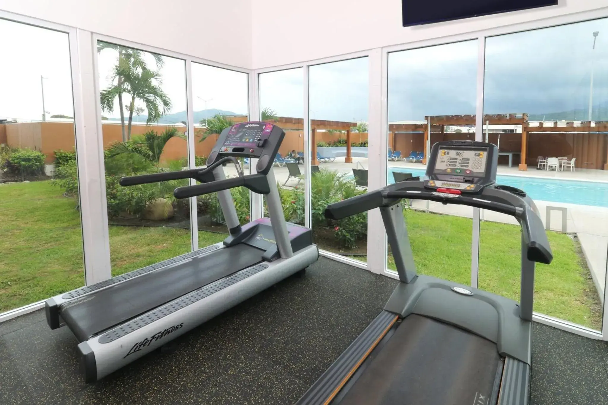 Fitness centre/facilities in Holiday Inn Express Manzanillo by IHG Fitness centre/facilities in Holiday Inn Express Manzanillo by IHG