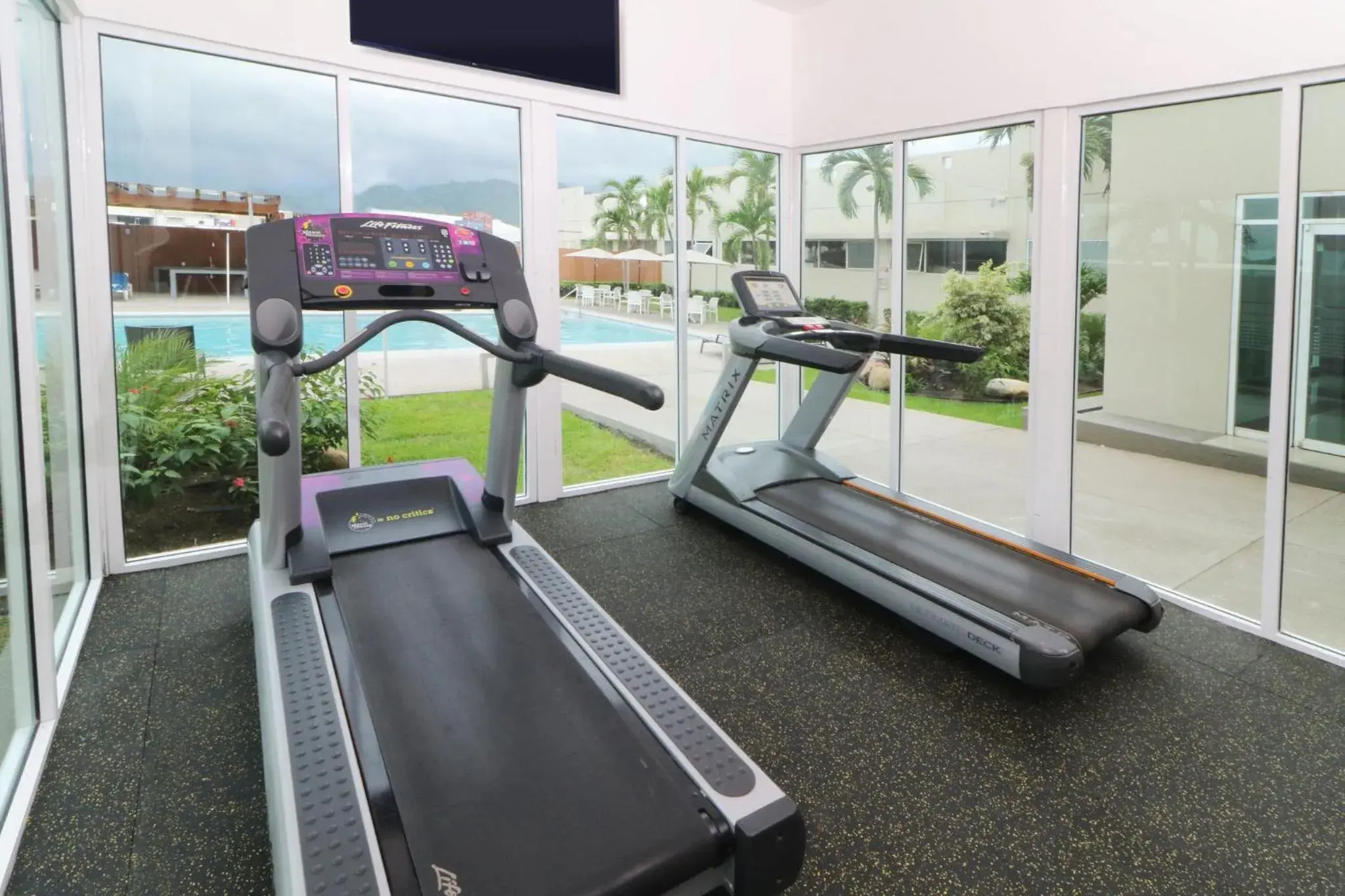 Fitness centre/facilities in Holiday Inn Express Manzanillo by IHG Fitness centre/facilities in Holiday Inn Express Manzanillo by IHG