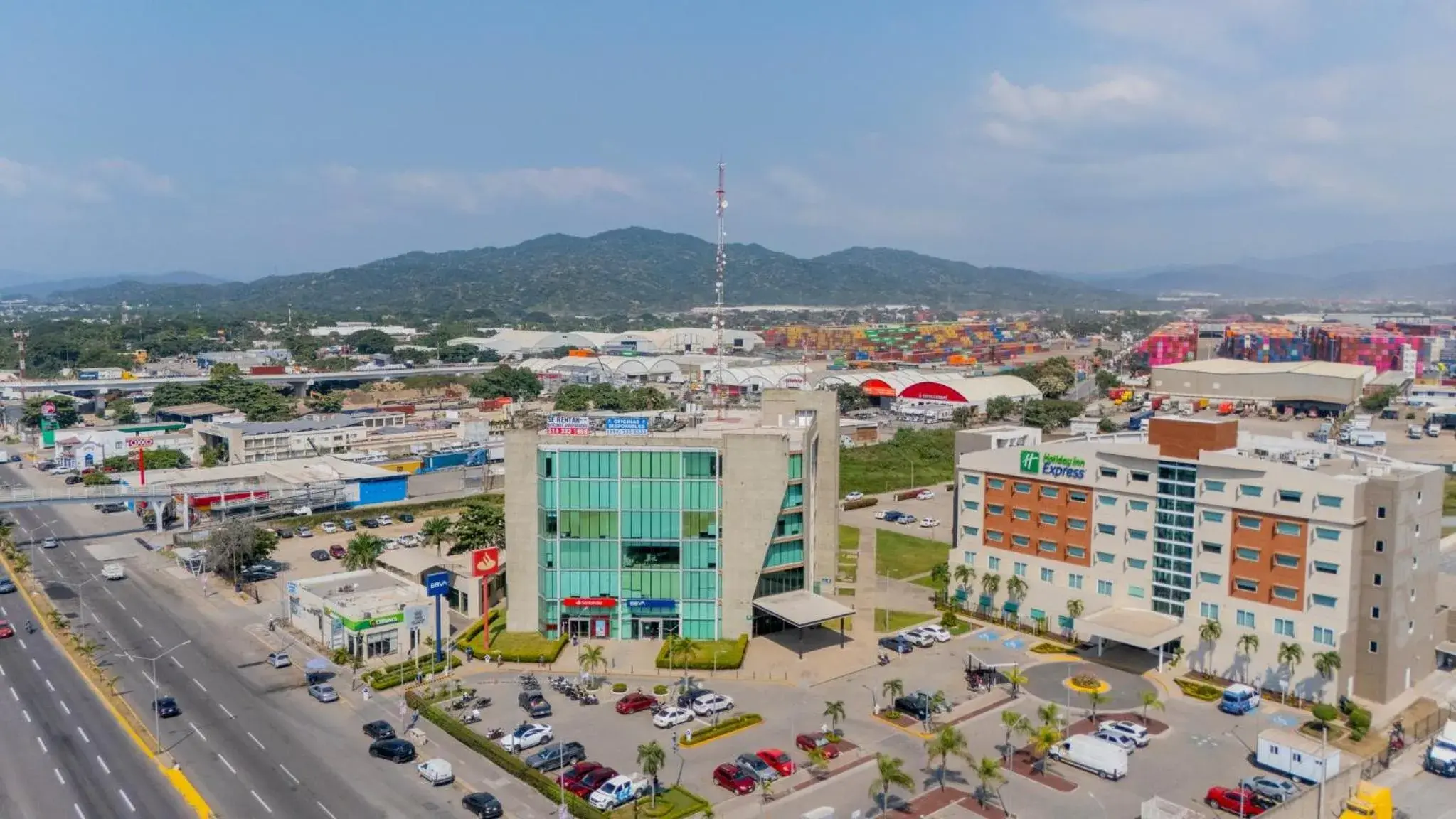 Property building in Holiday Inn Express Manzanillo by IHG Property building in Holiday Inn Express Manzanillo by IHG