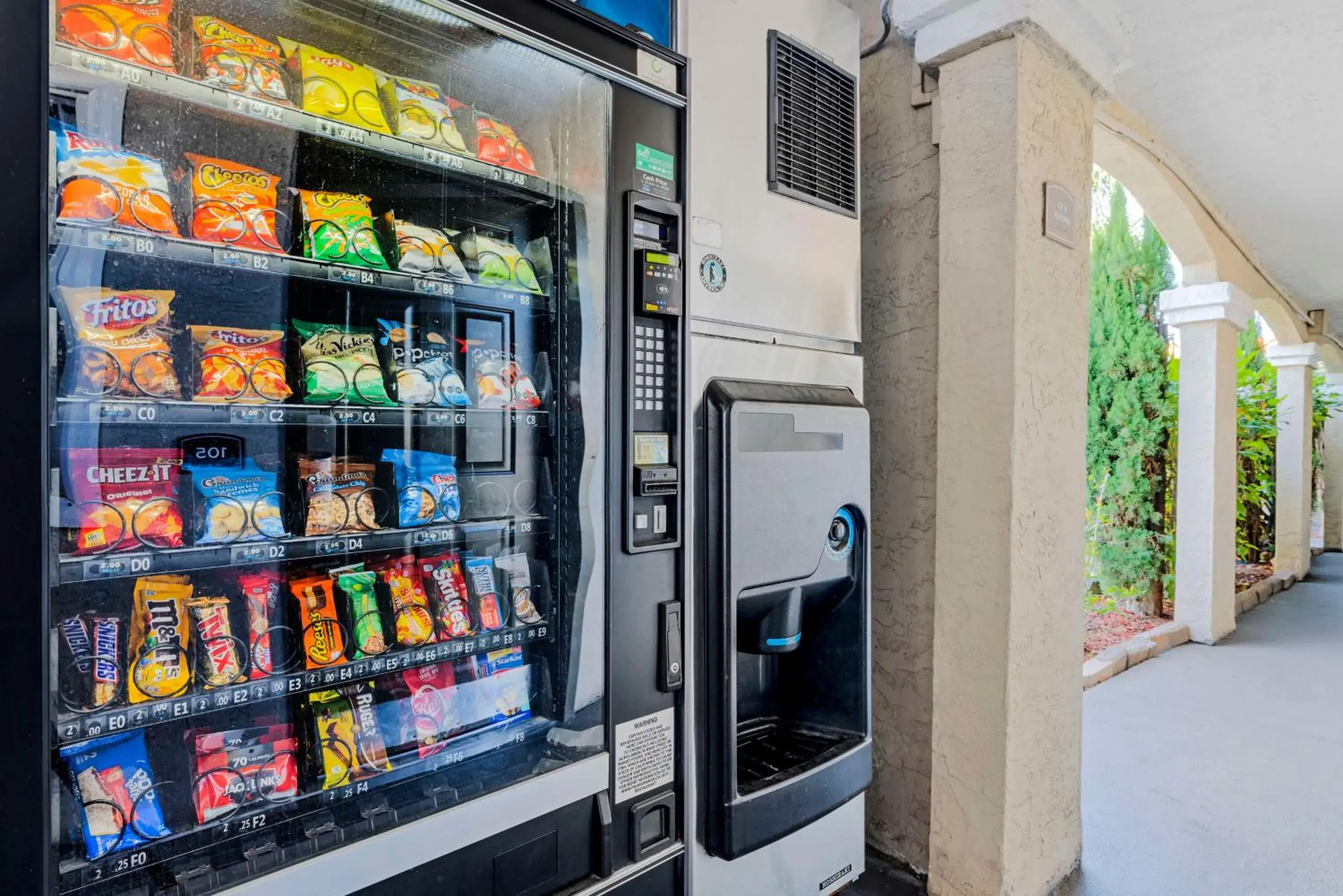 Property building in Best Western Santee Lodge Property building in Best Western Santee Lodge