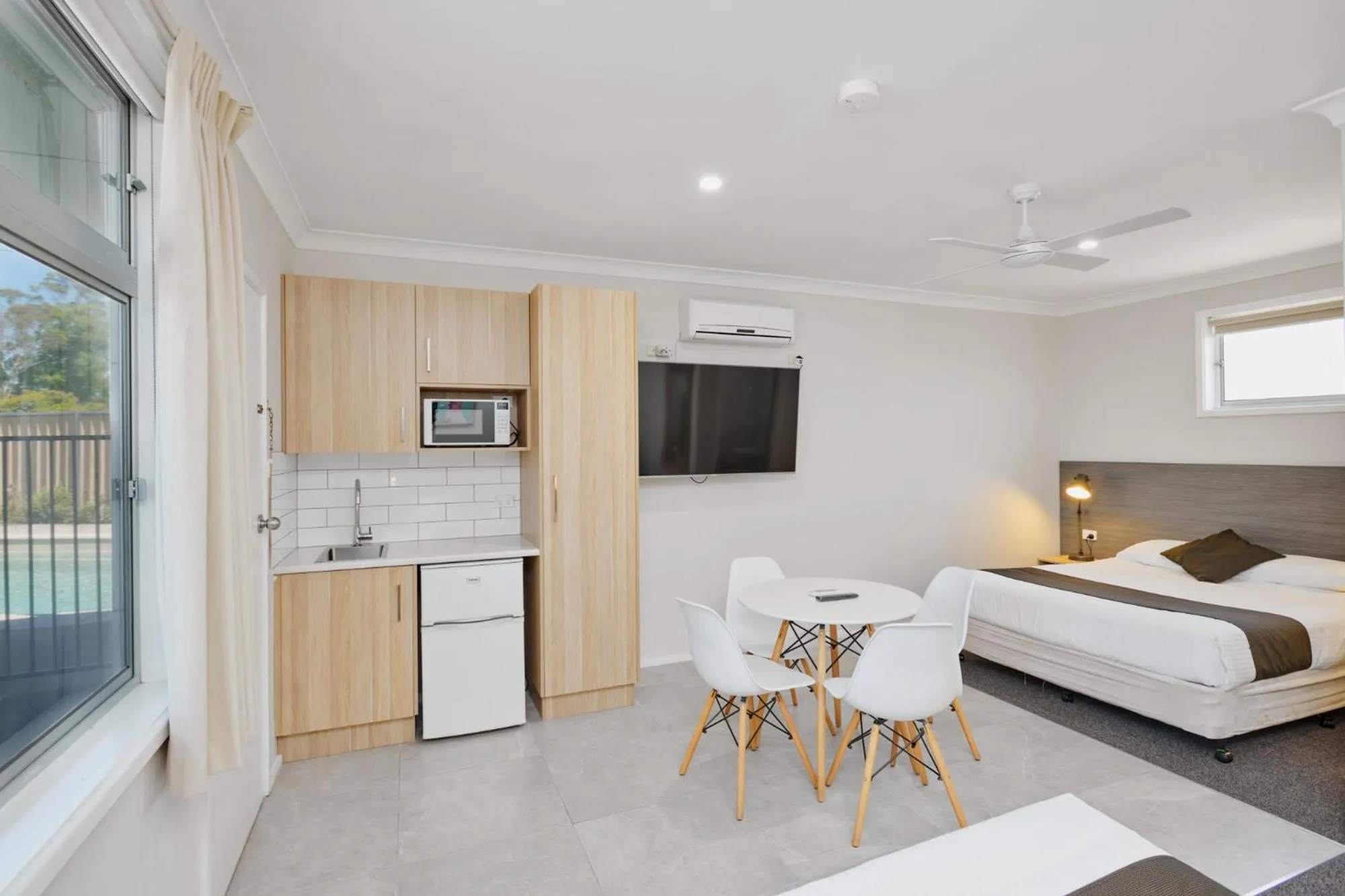 Bed in Wingham Motel