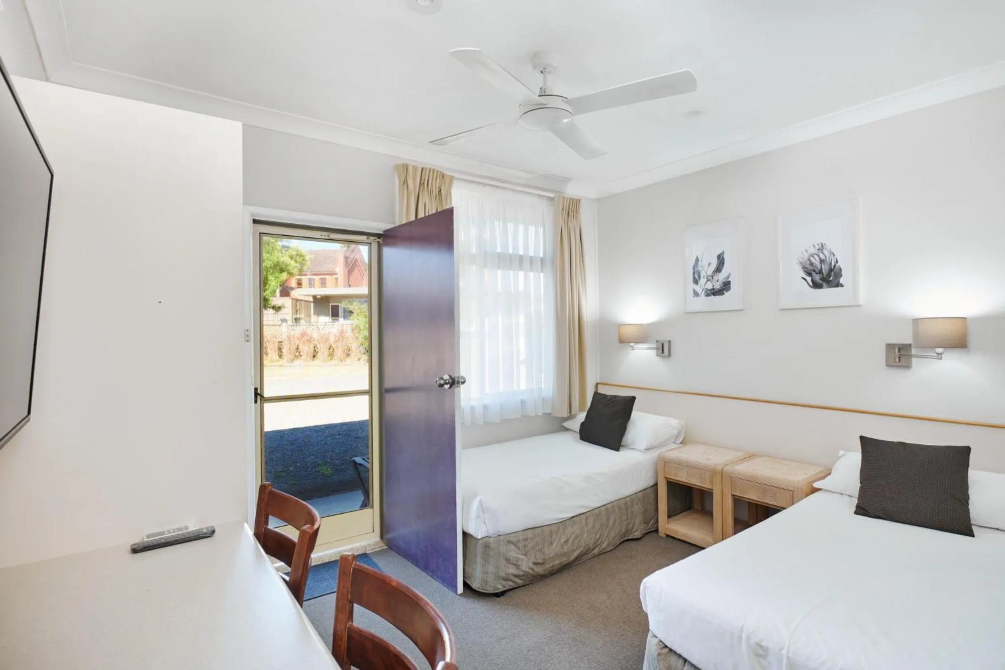 Bed in Wingham Motel