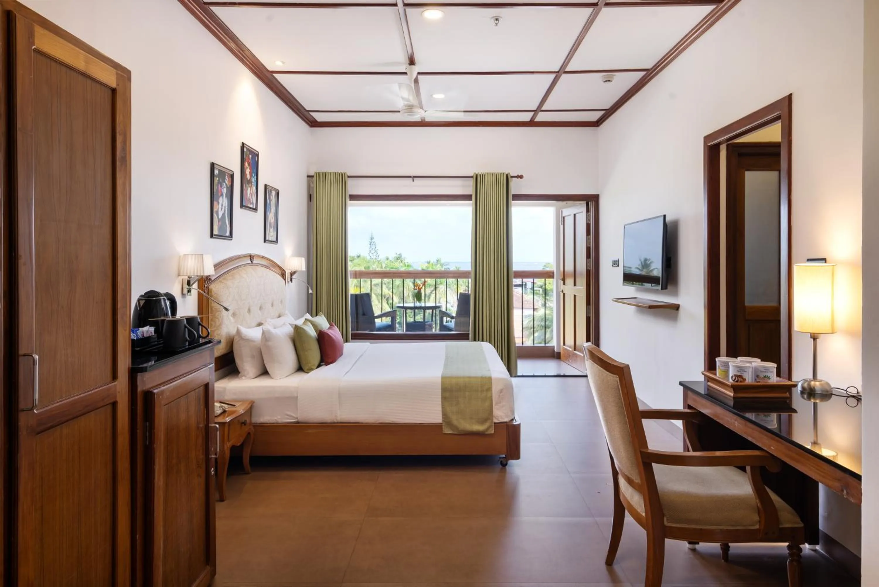 Bedroom, Bed in Backwater Ripples Kumarakom