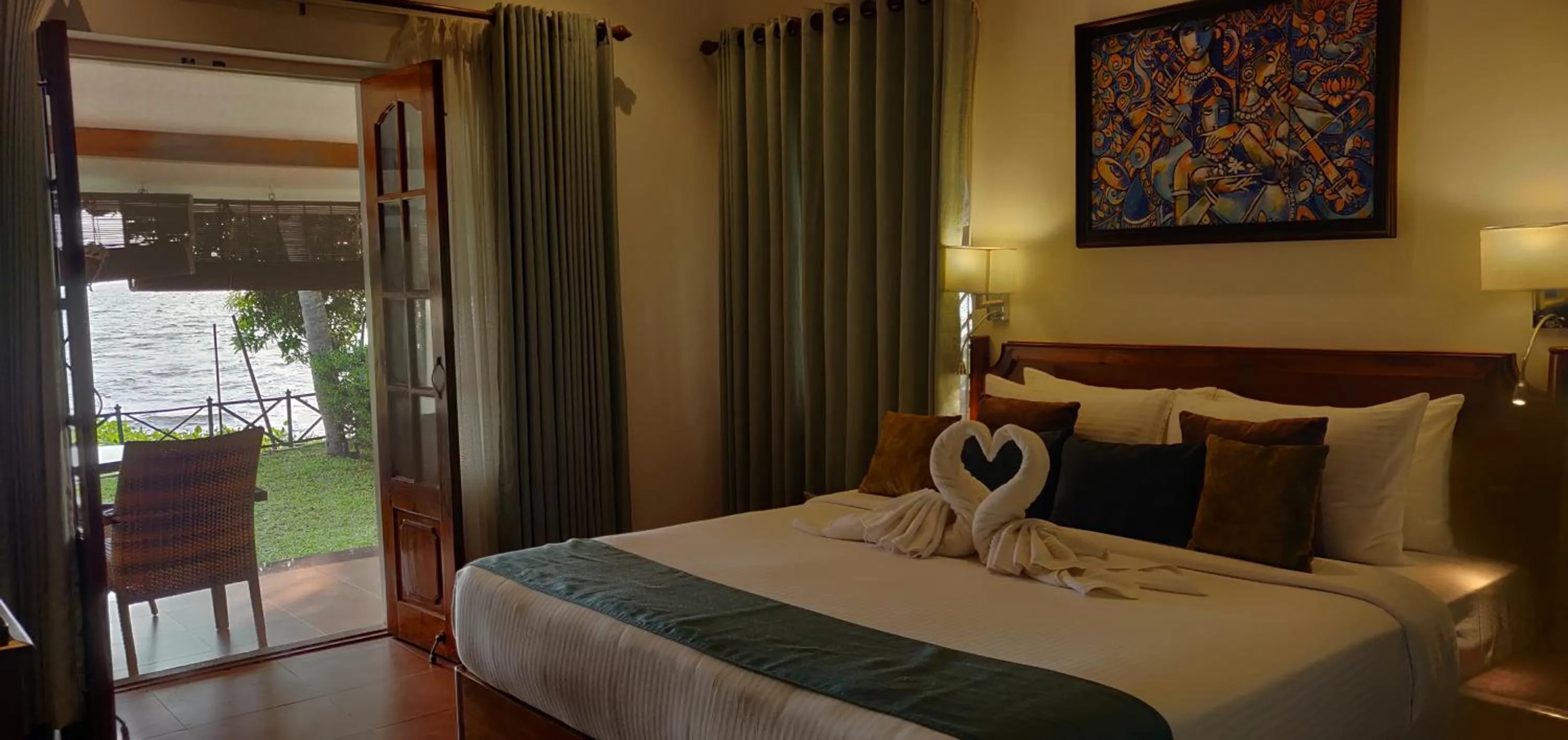 Photo of the whole room, Bed in Backwater Ripples Kumarakom