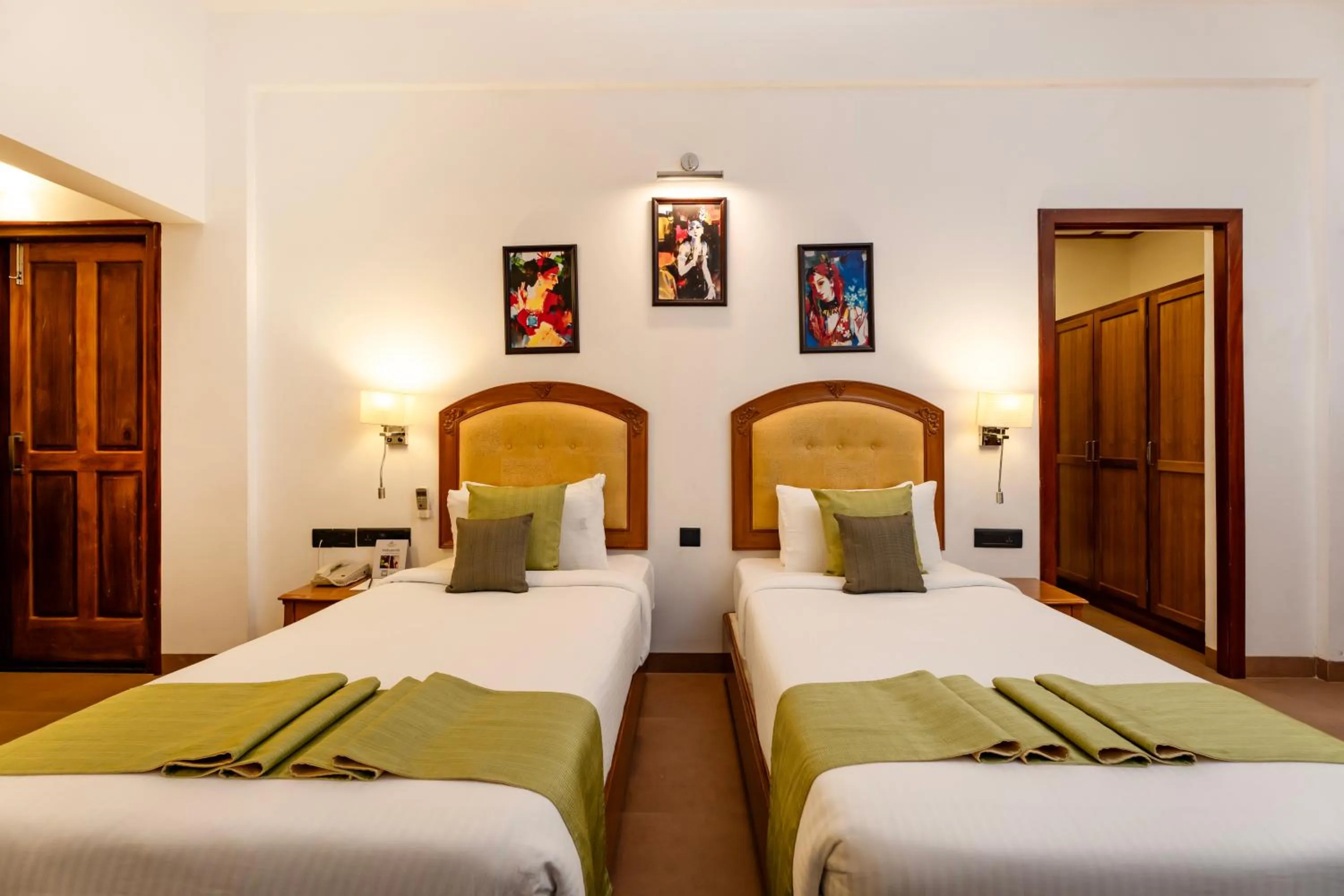 Photo of the whole room, Bed in Backwater Ripples Kumarakom