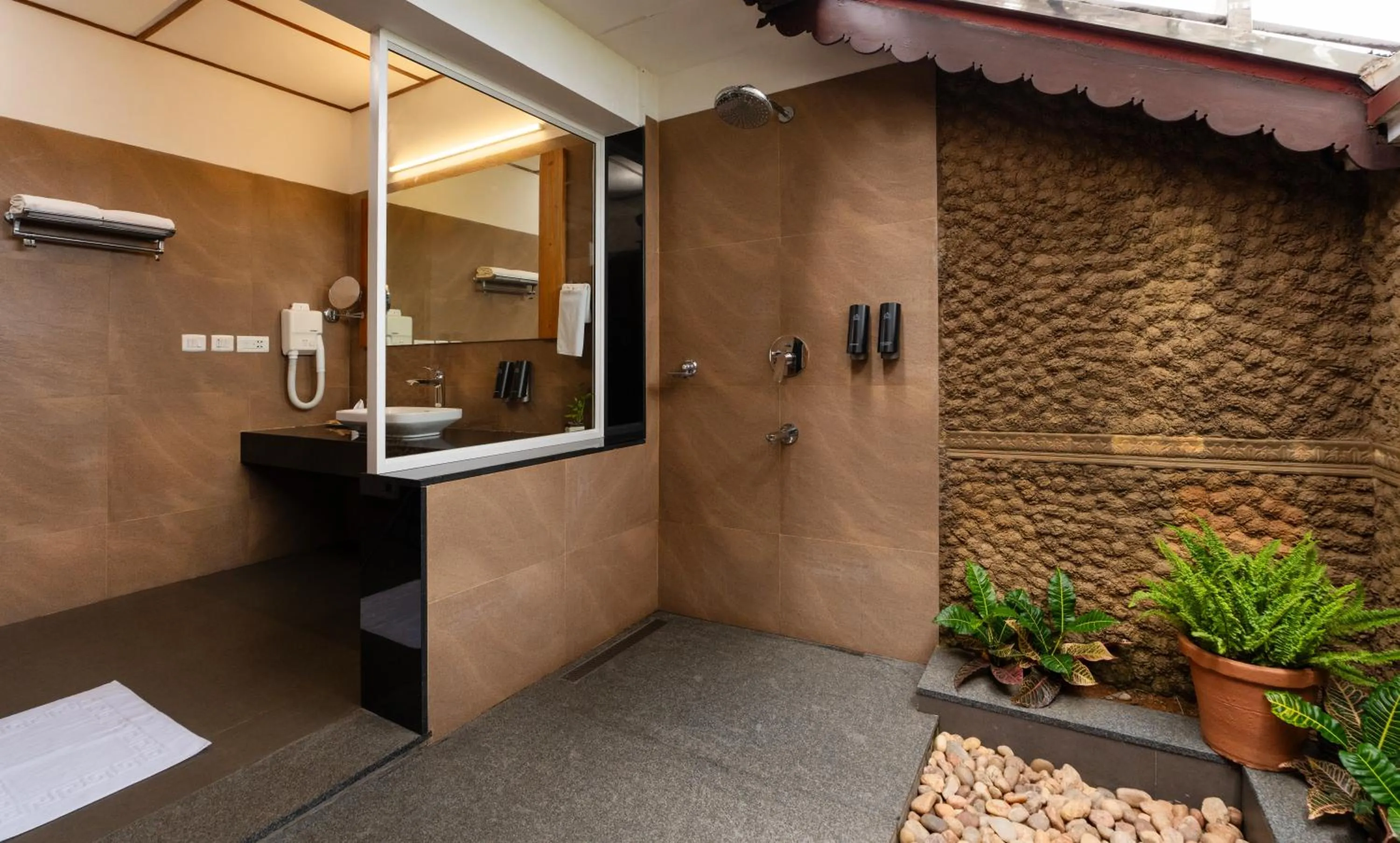 Bathroom in Backwater Ripples Kumarakom