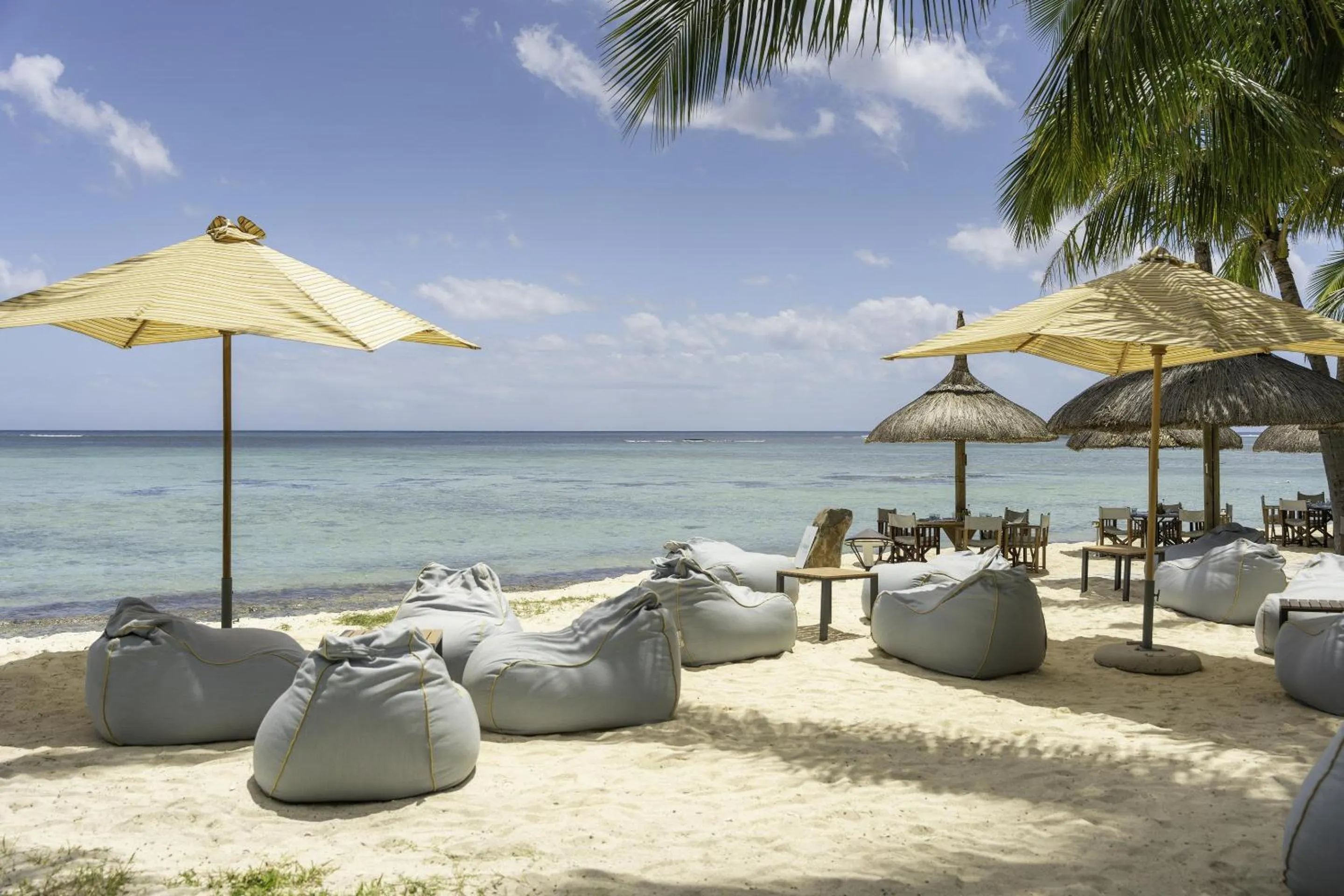 Restaurant/places to eat in Dinarobin Beachcomber Golf Resort & Spa